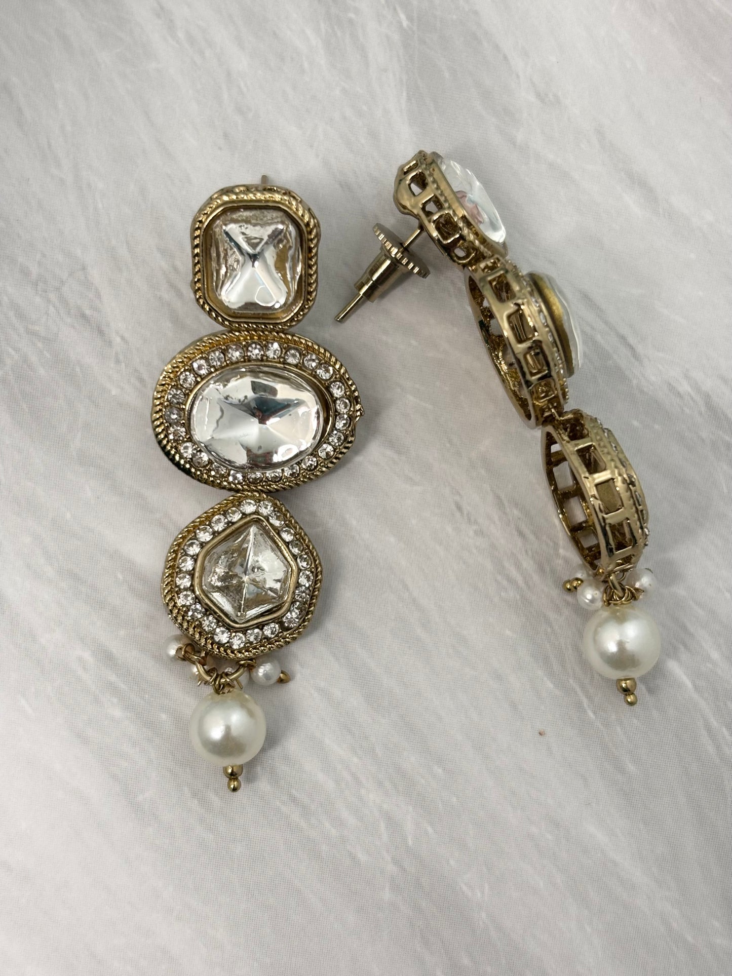 Tanishka Kundan Drop Earrings (White)