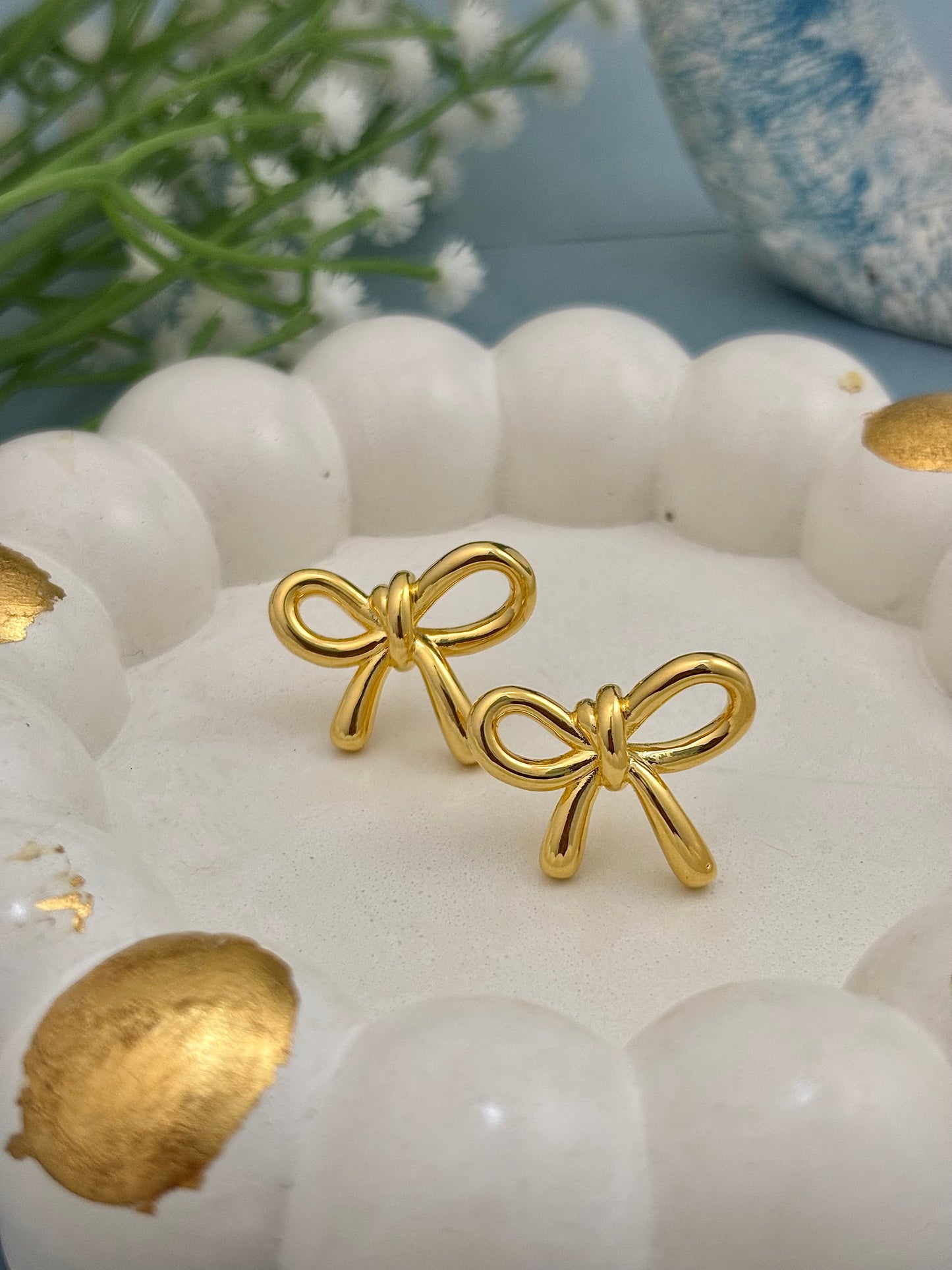 Golden Bow Luxe Drops