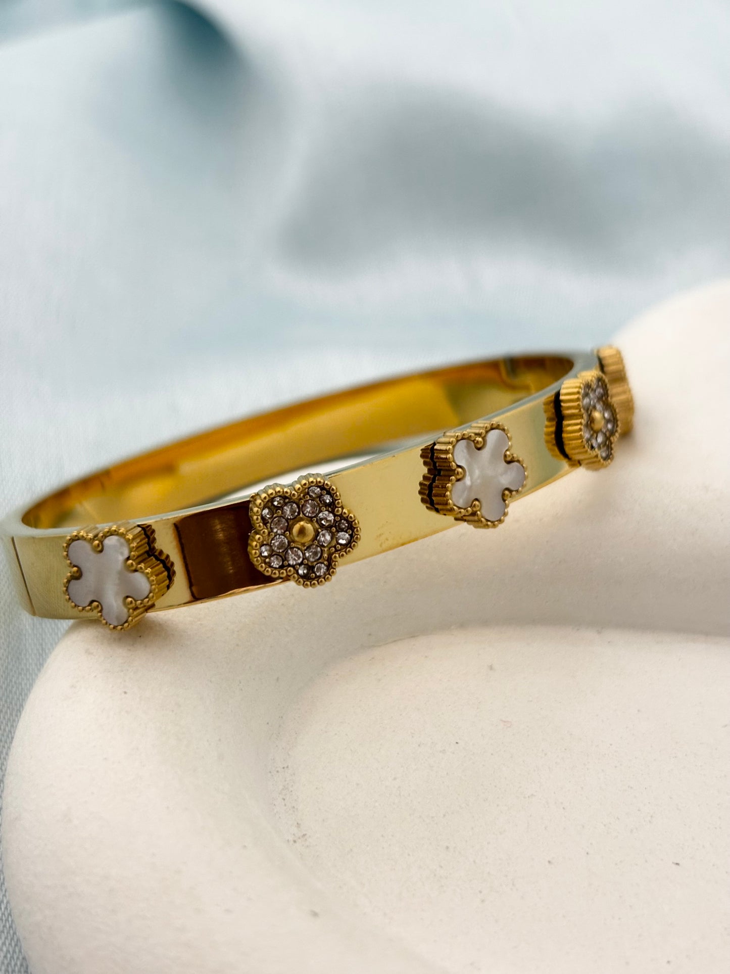 Clover Muse Zircon Bracelet