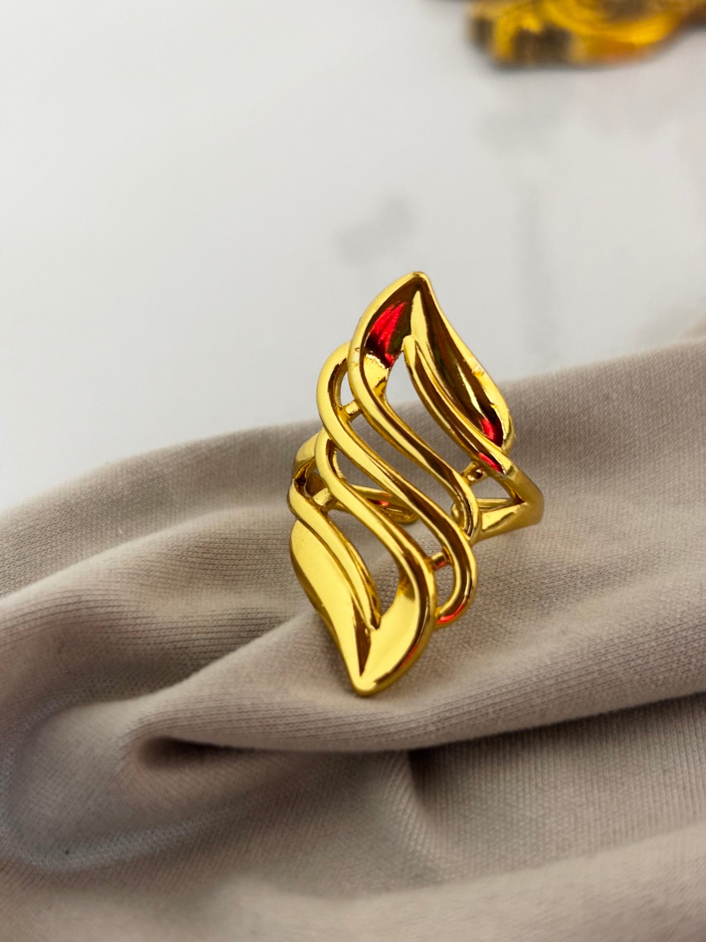 Luxe Wave Gold Ring | Anti Tarnish Gold Plated