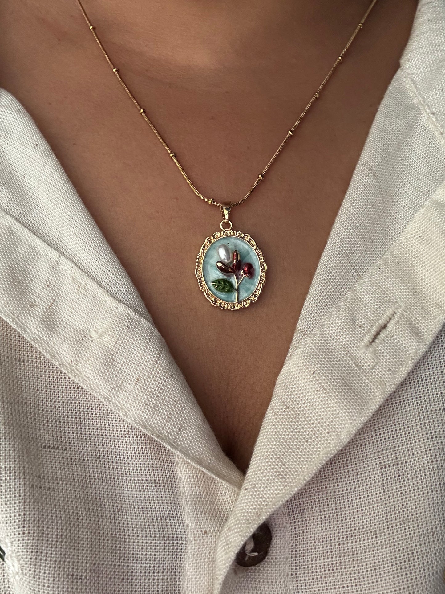 Dream Lace Gold Necklace