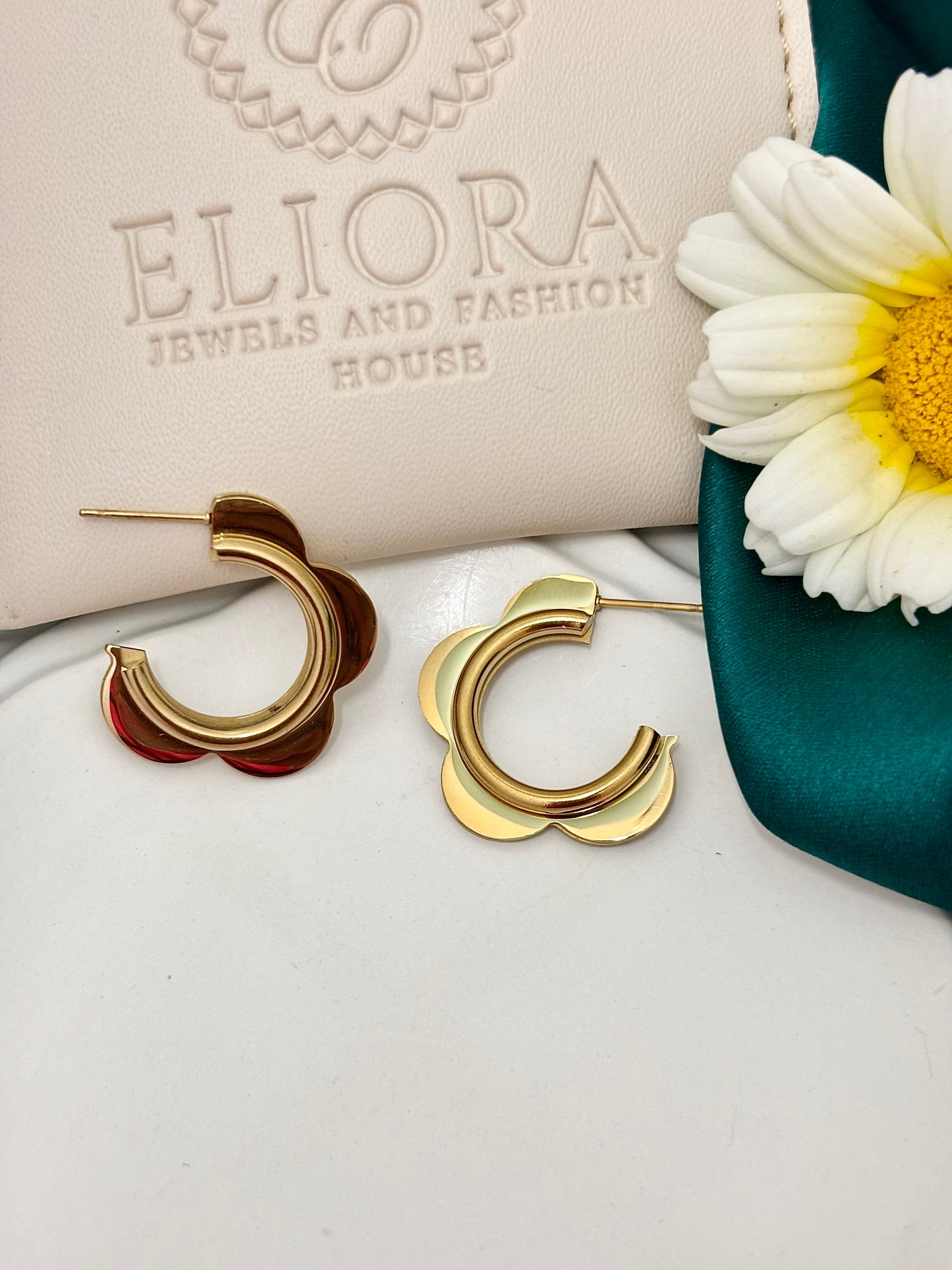 Scallop Charm Hoops