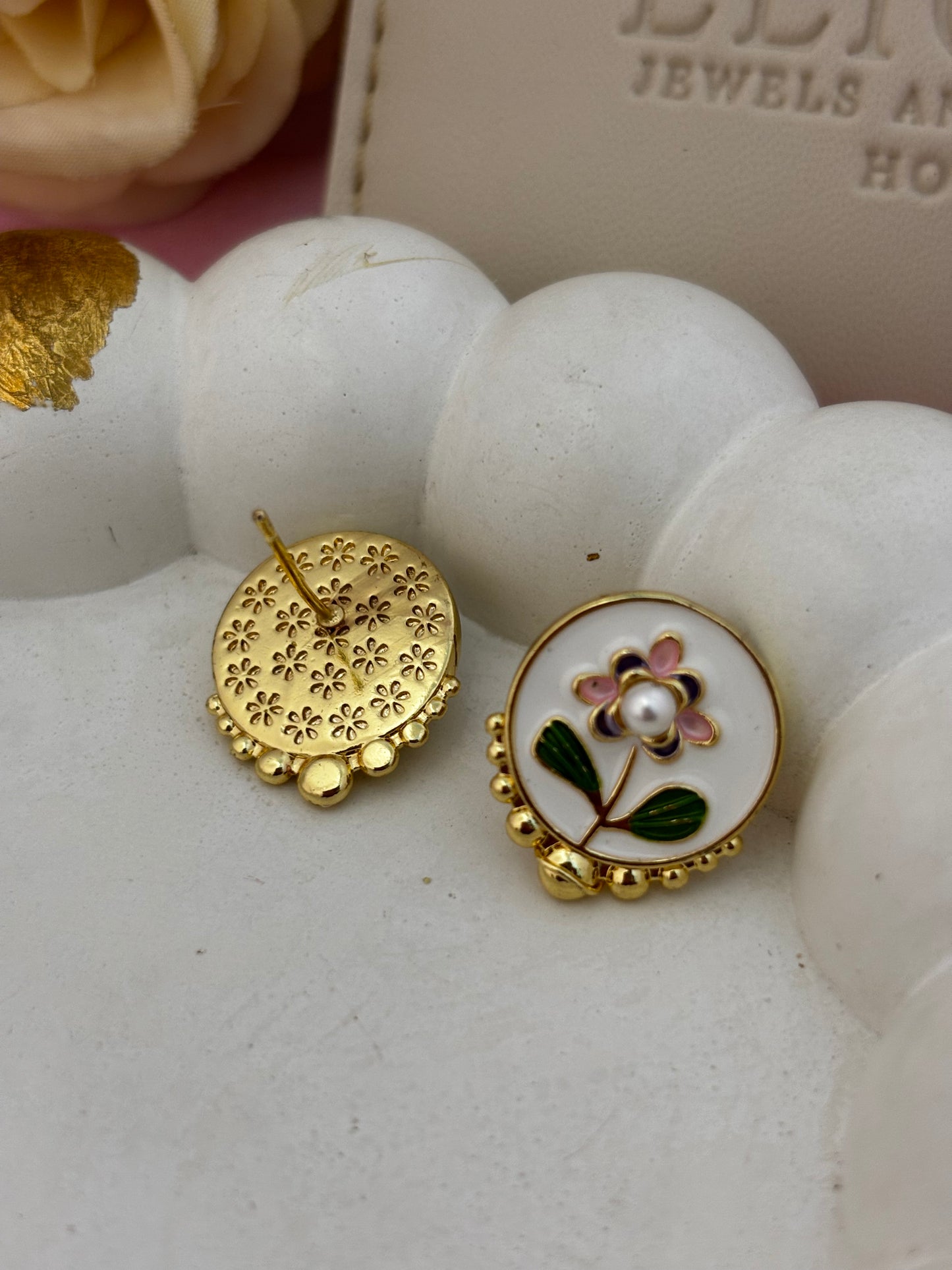 Floret Fizz (White)