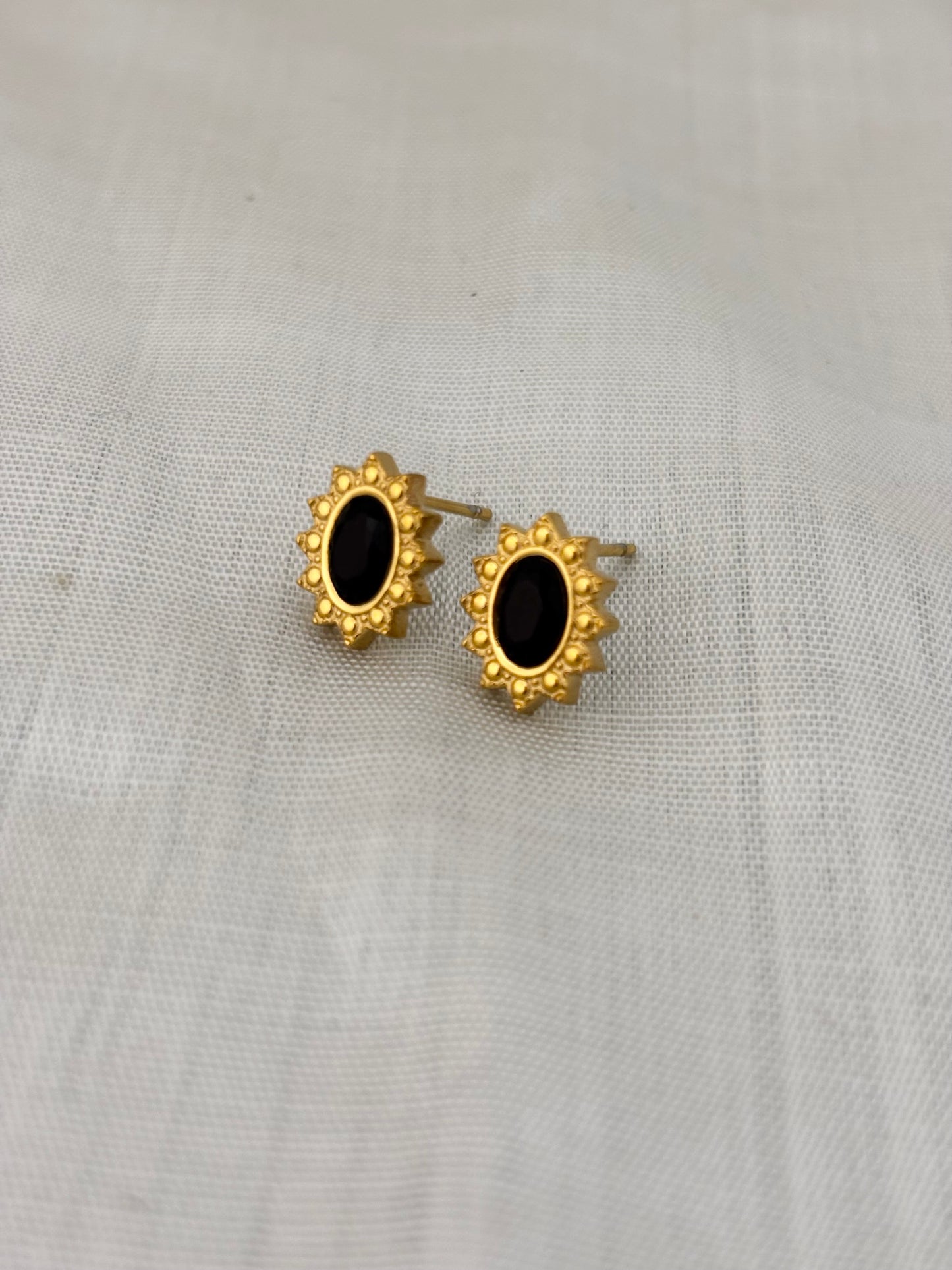 Night Kiss Gold Studs