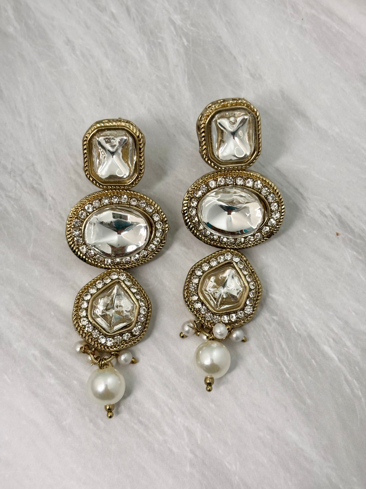 Tanishka Kundan Drop Earrings (White)