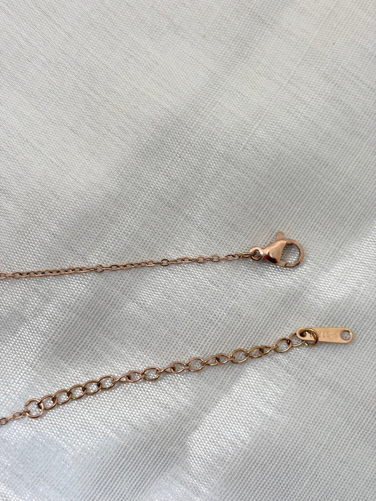 Buttercharm Rosegold Necklace