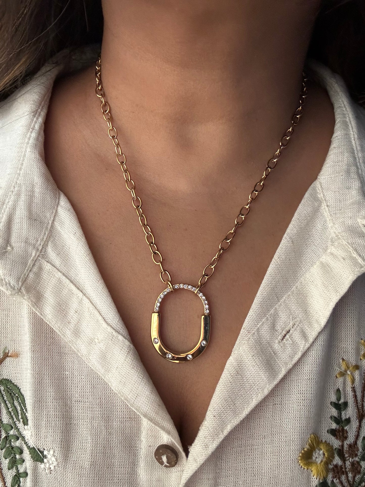 Golden Hoof Pendant Necklace