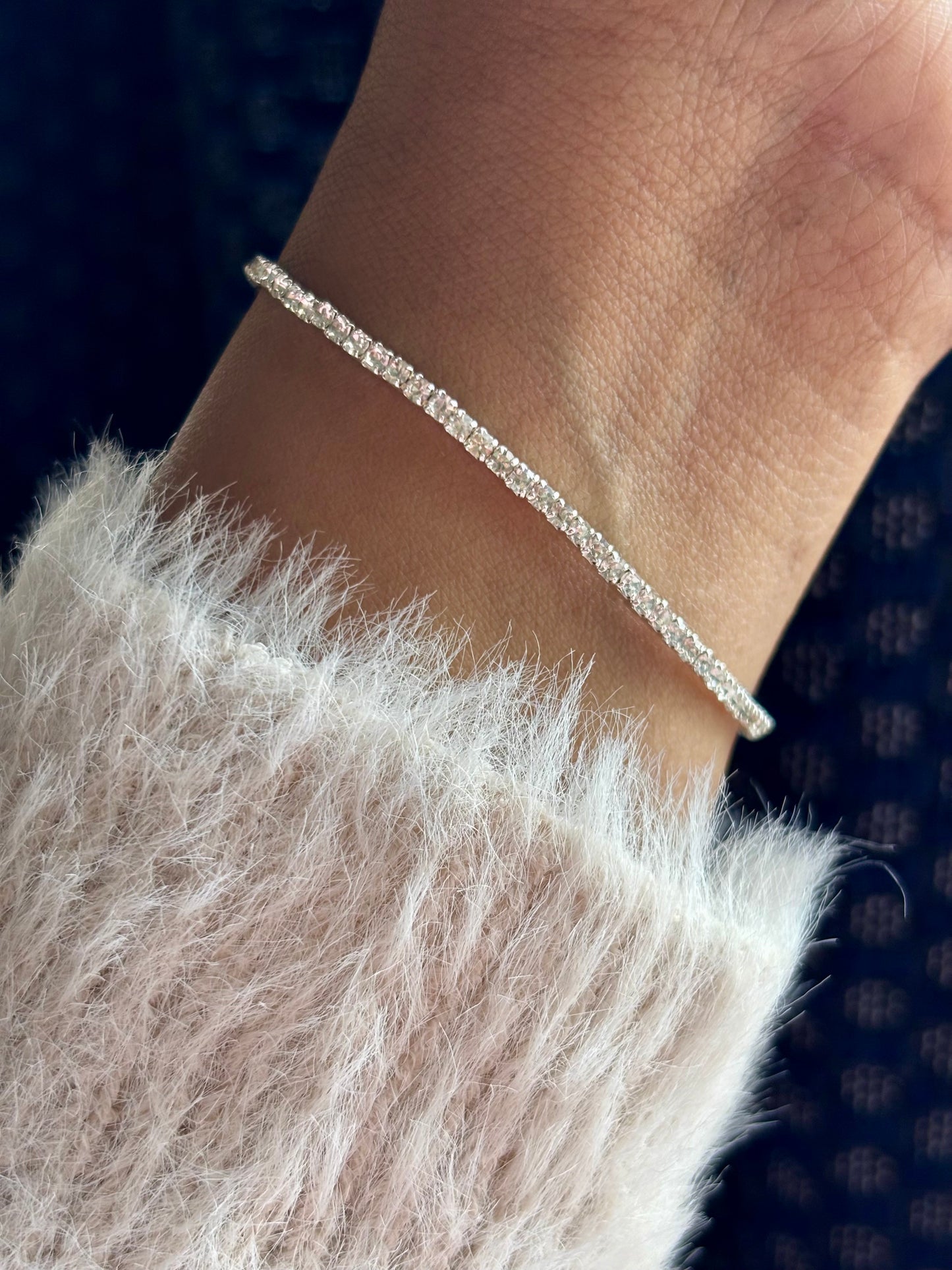 Minimal, Stackable Stretchable Tennis Bracelet (Silver)