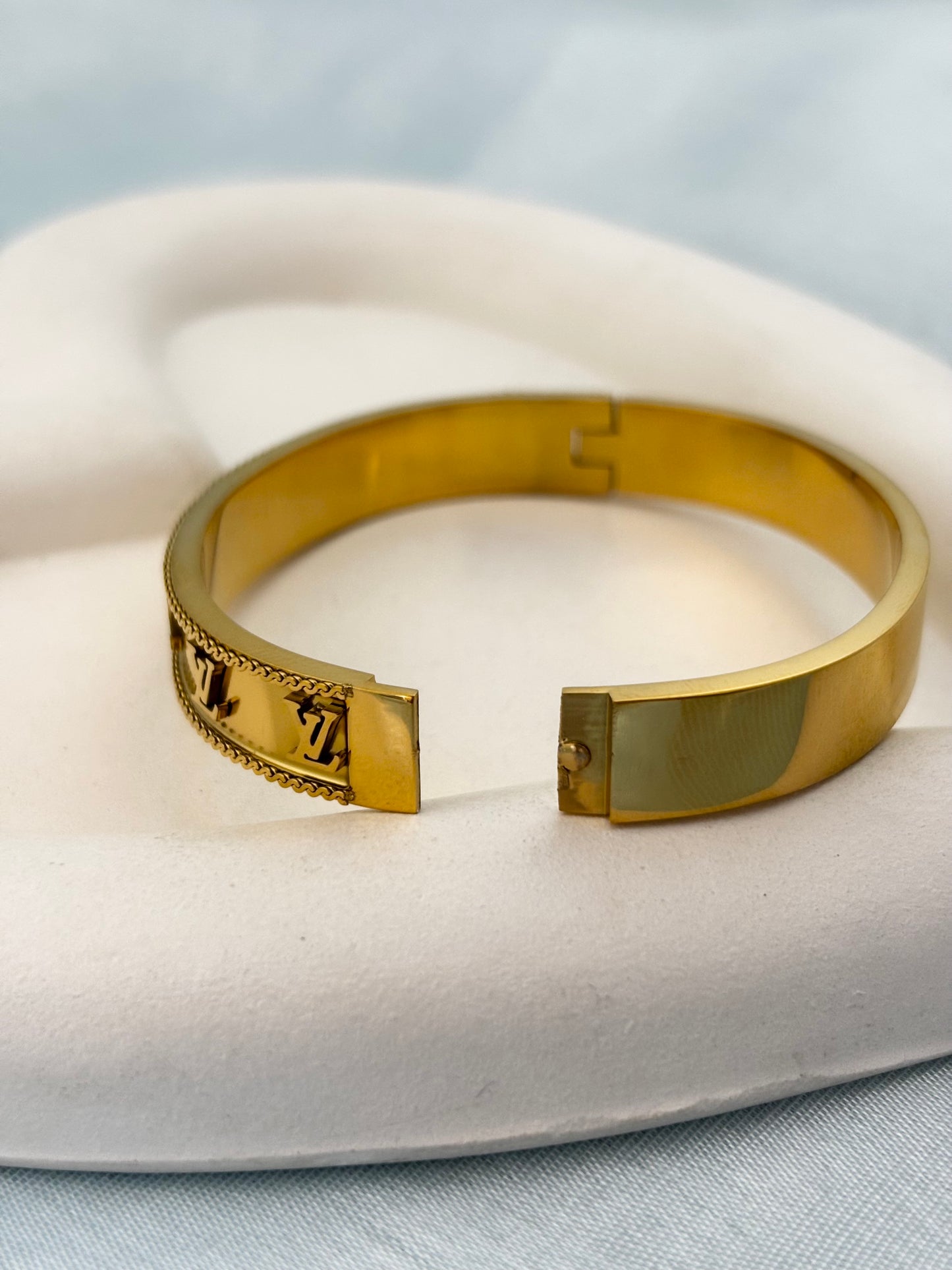 Lola Bangle Bracelet