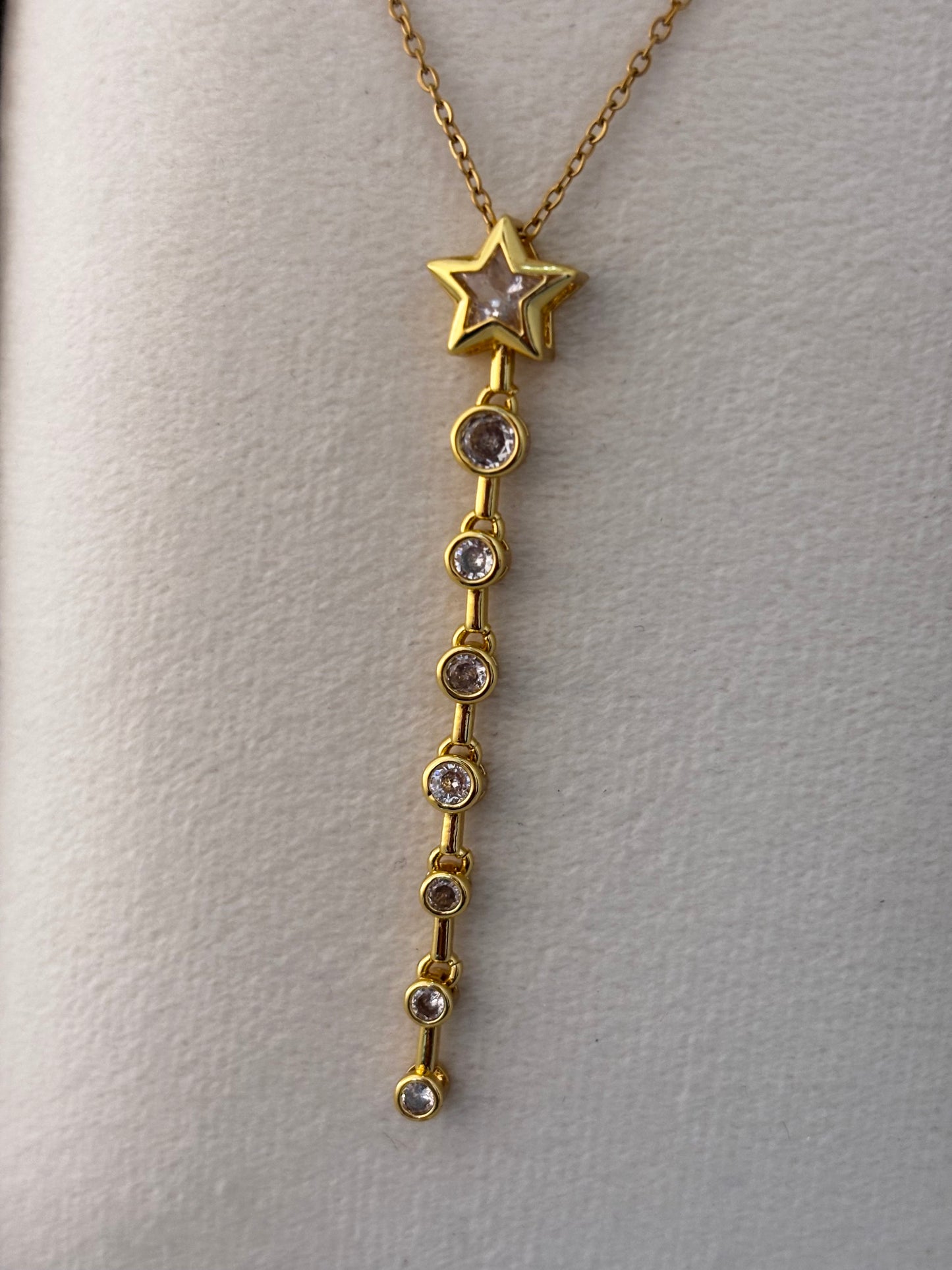 Viral Golden Star Stone Vertical Drop Necklace