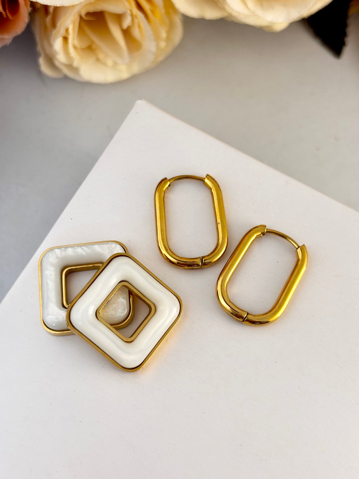 Daisy Drop - Two in One Earrings | 18kt Gold Plated | Enamel MOP Stainless Steel