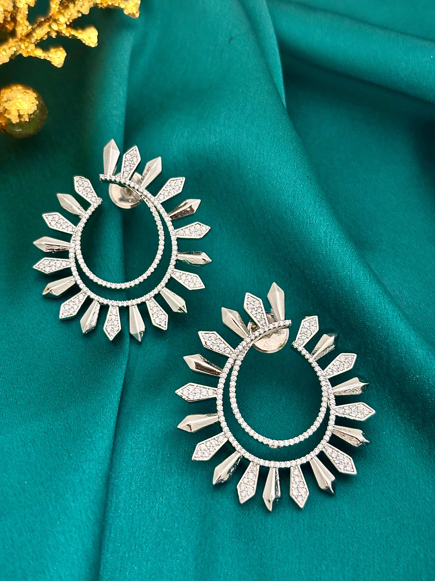 Valorine Hoops