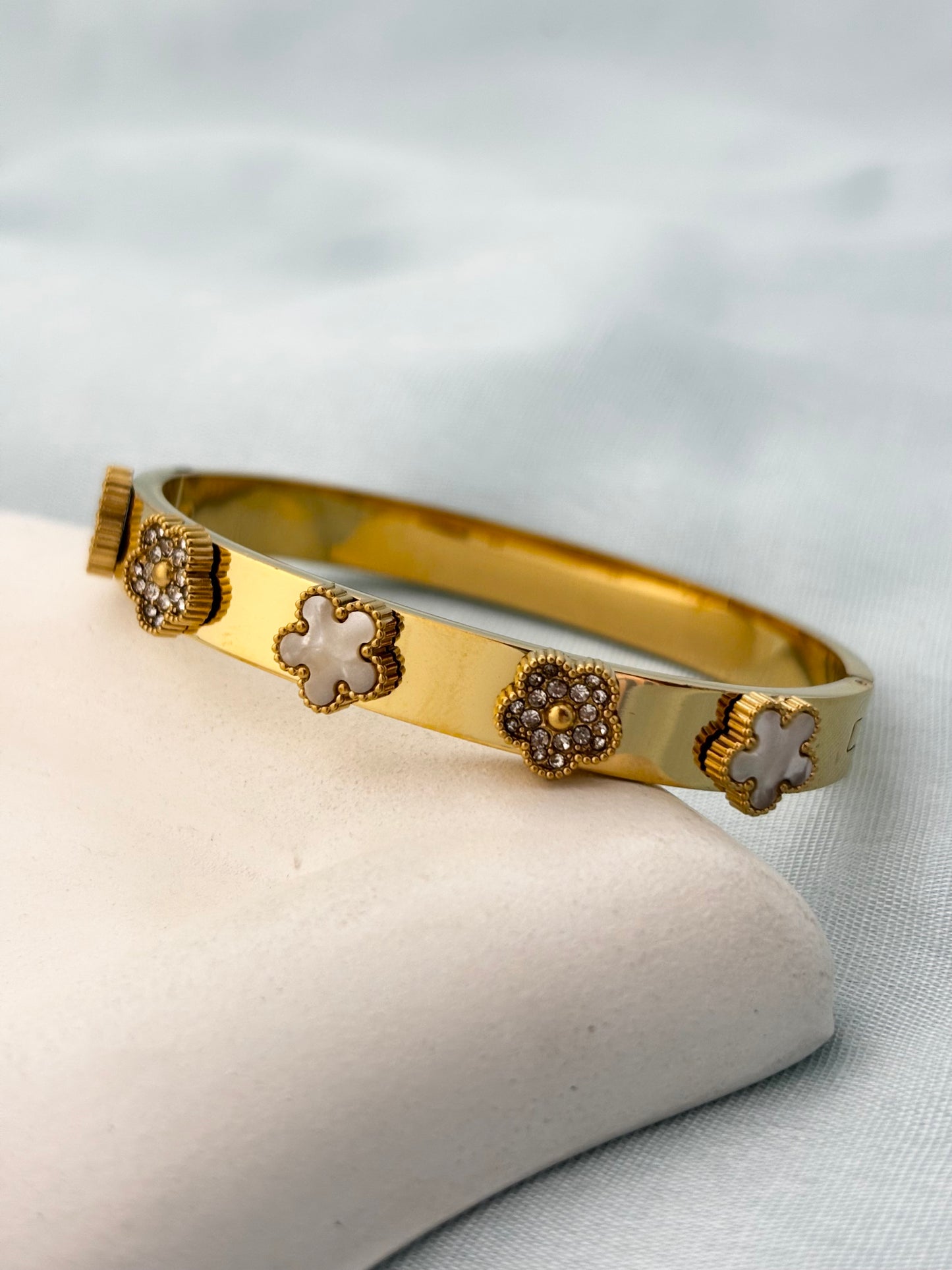 Clover Muse Zircon Bracelet