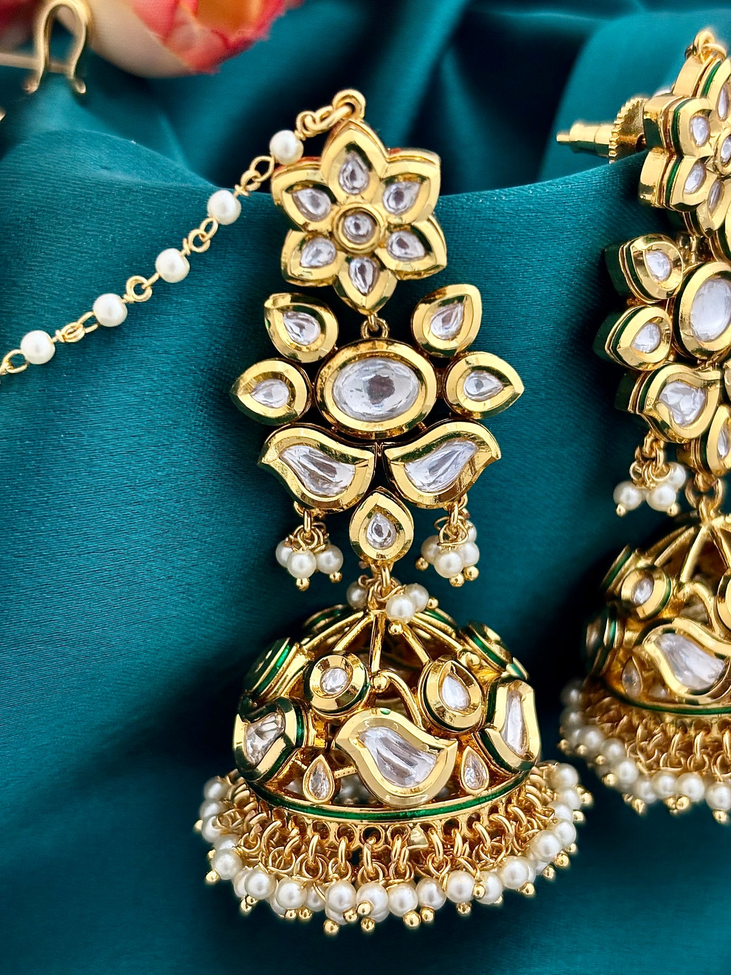 Varnika Kundan Jhumkas