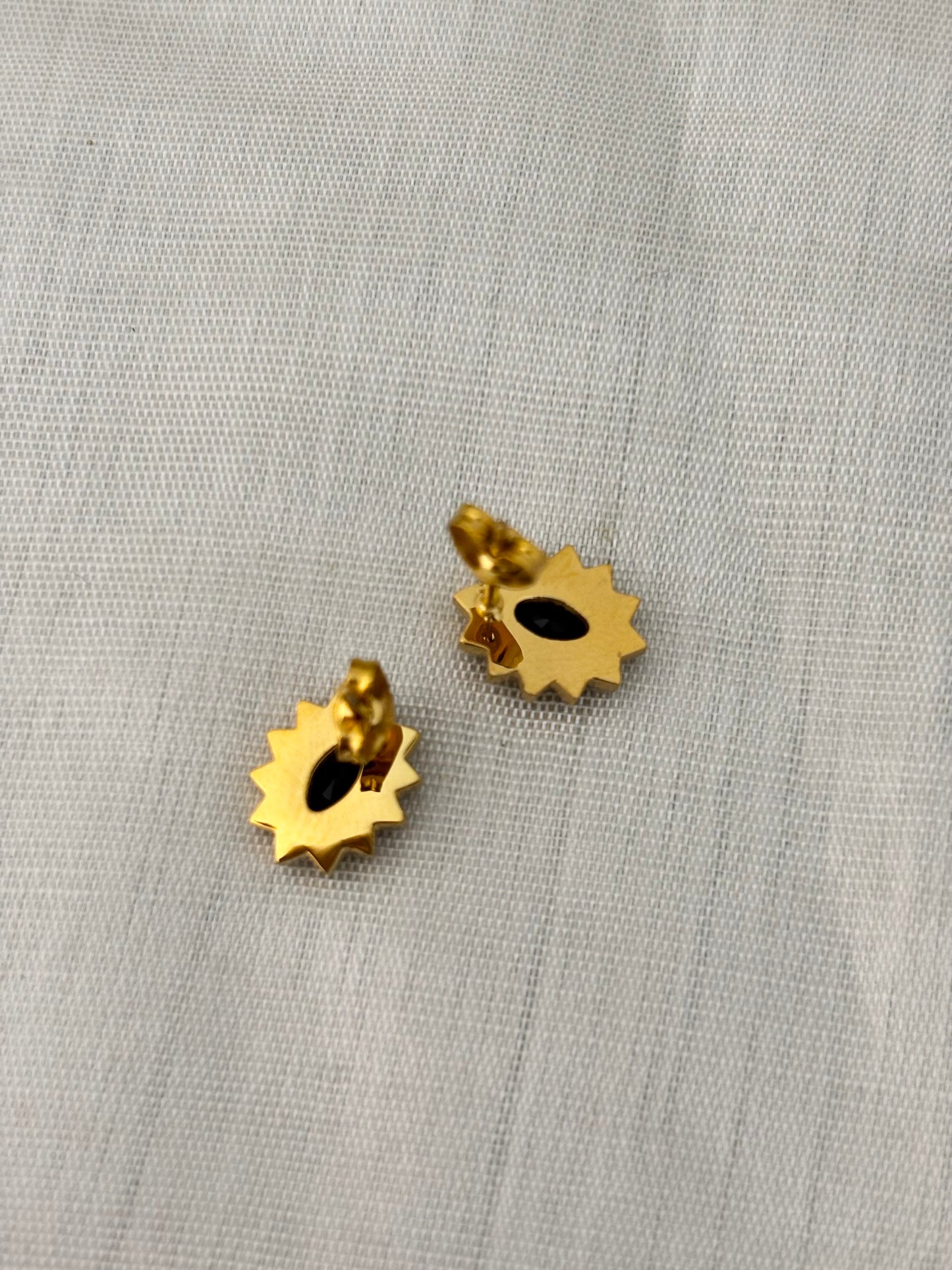 Night Kiss Gold Studs