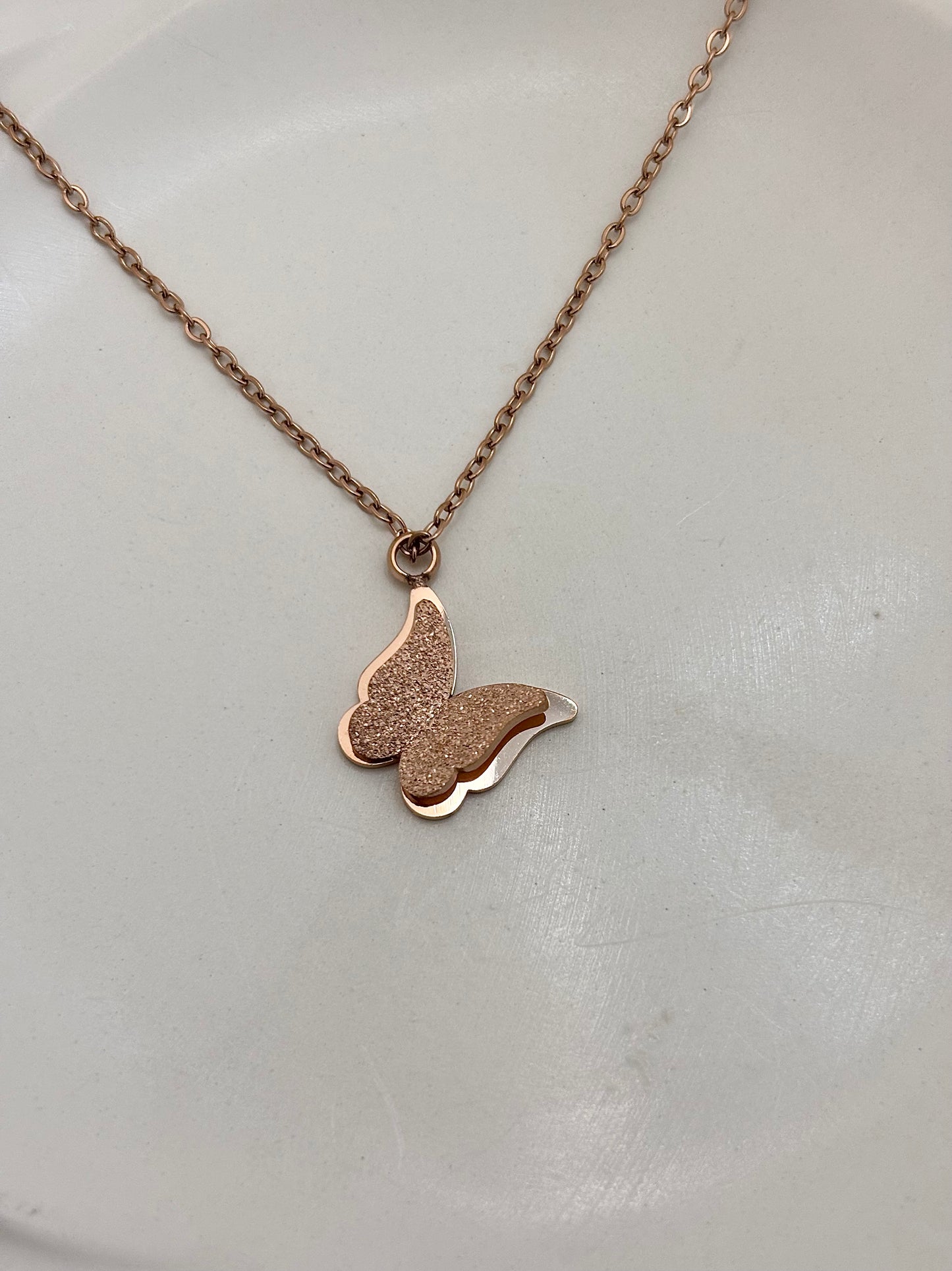 Buttercharm Rosegold Necklace