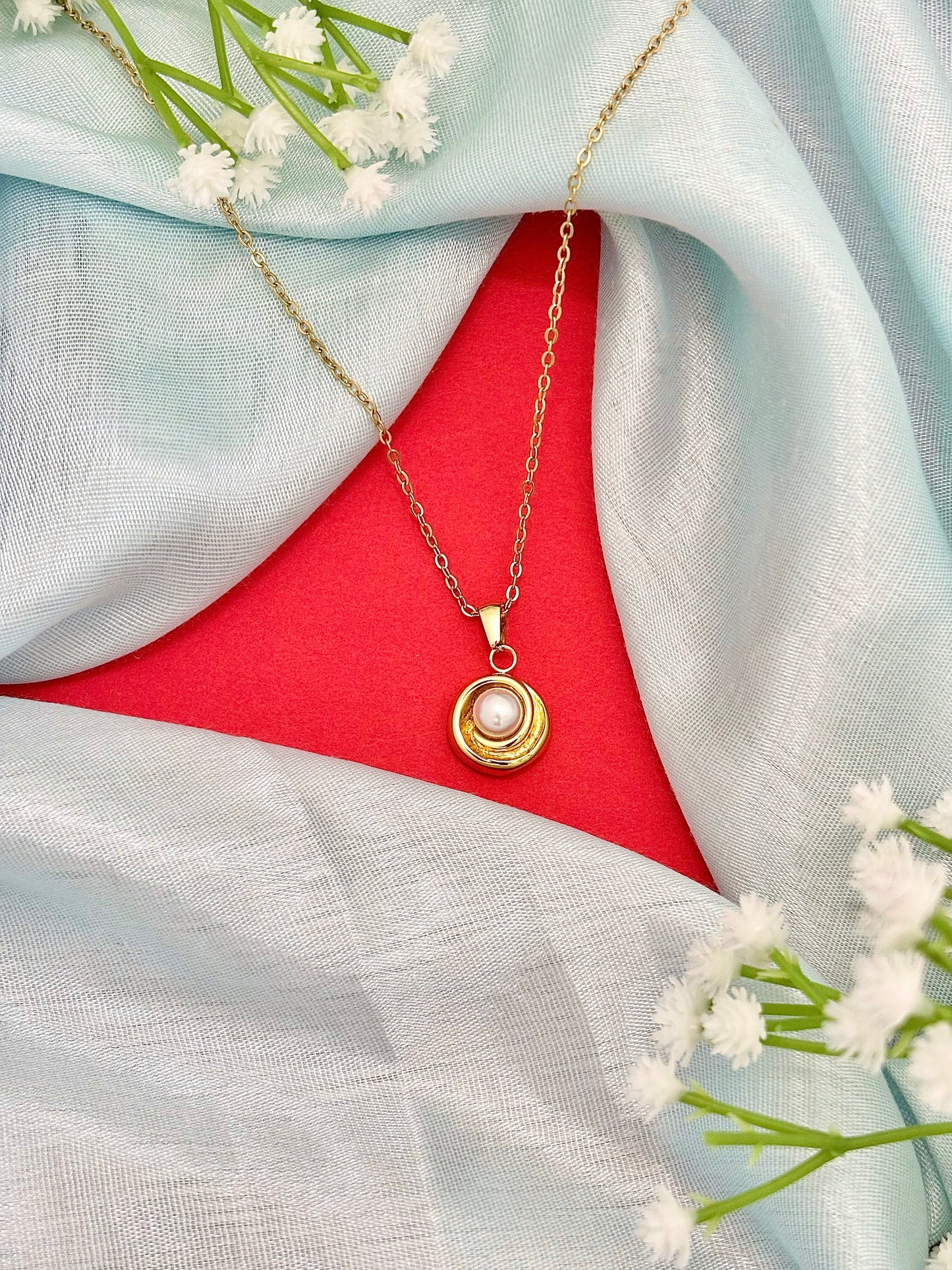 Pearl Orbit Necklace