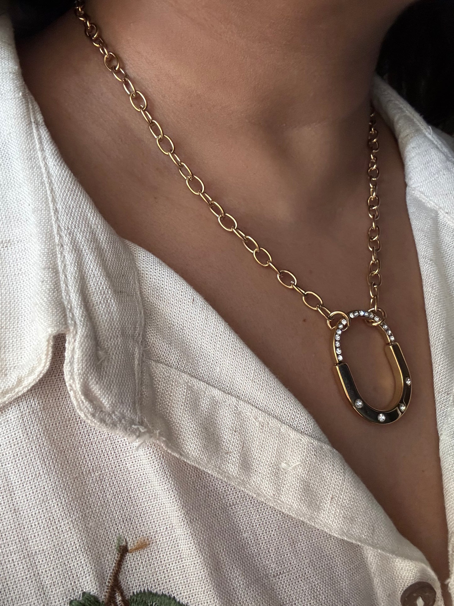 Golden Hoof Pendant Necklace