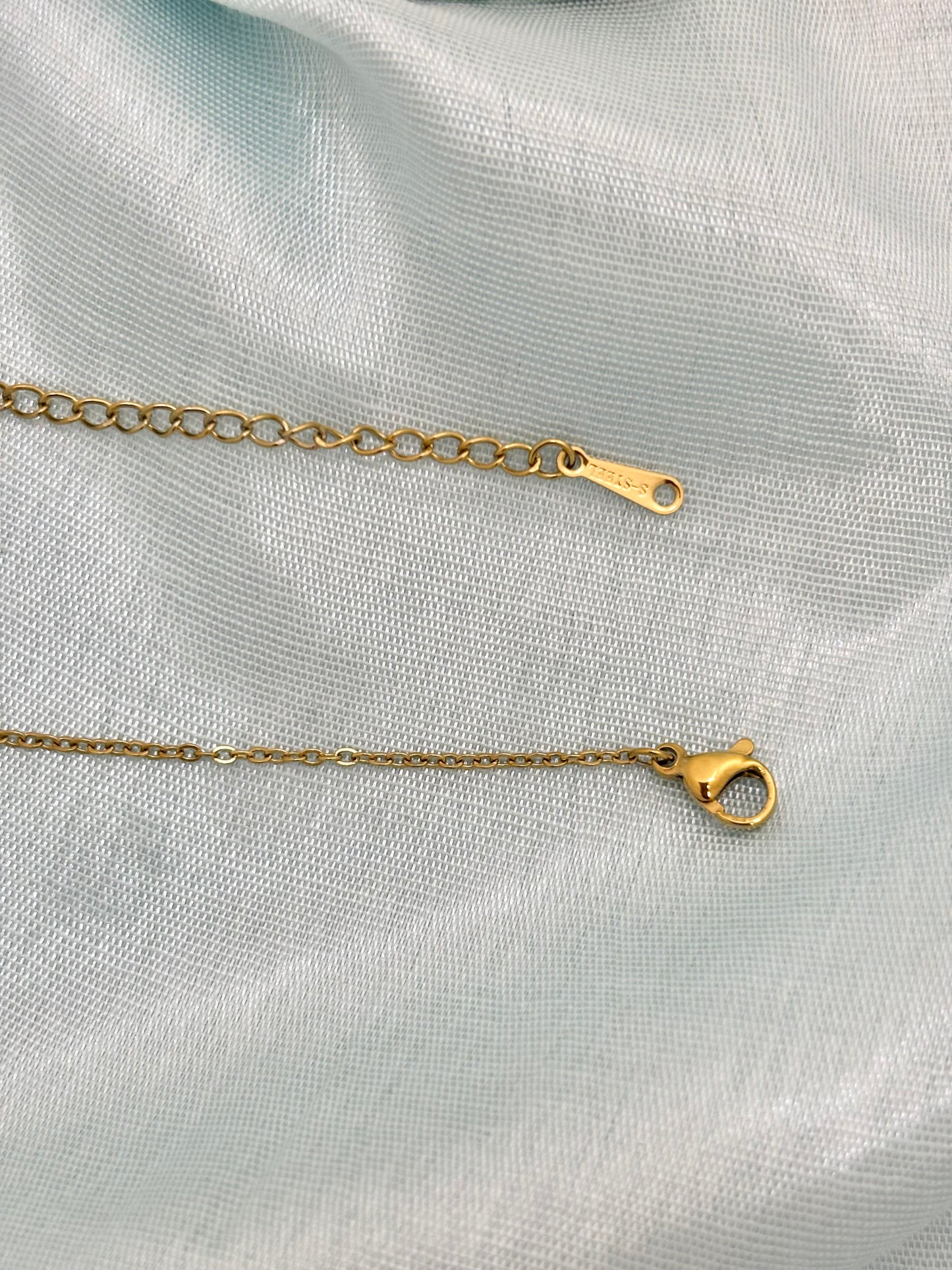 Reversible Flower-Clover Pendant Chain