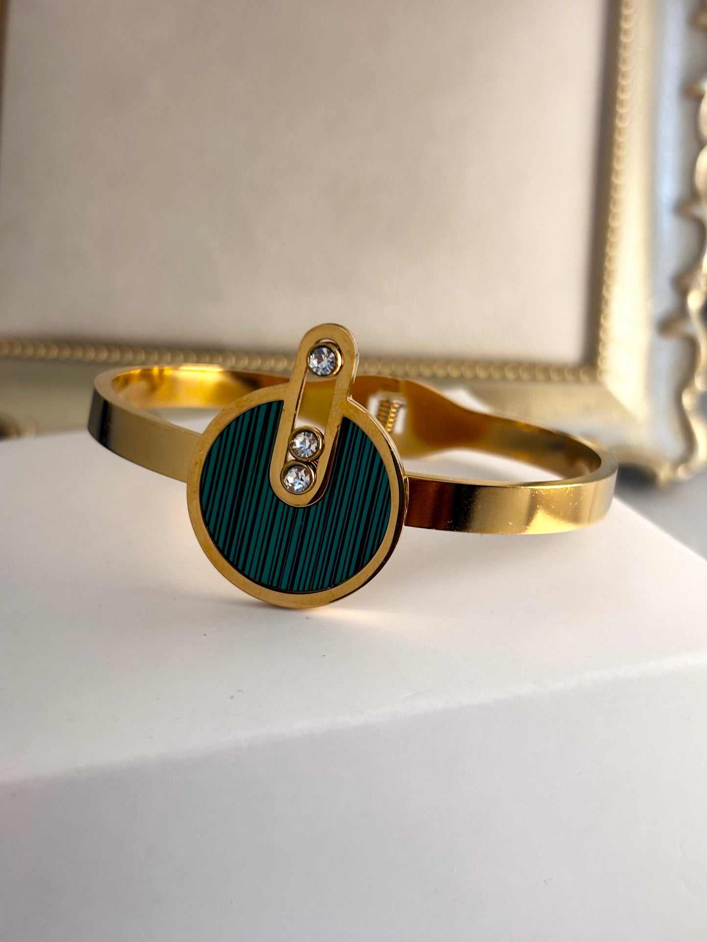 Green Mint Disc | Anti Tarnish Gold Plated Bracelet