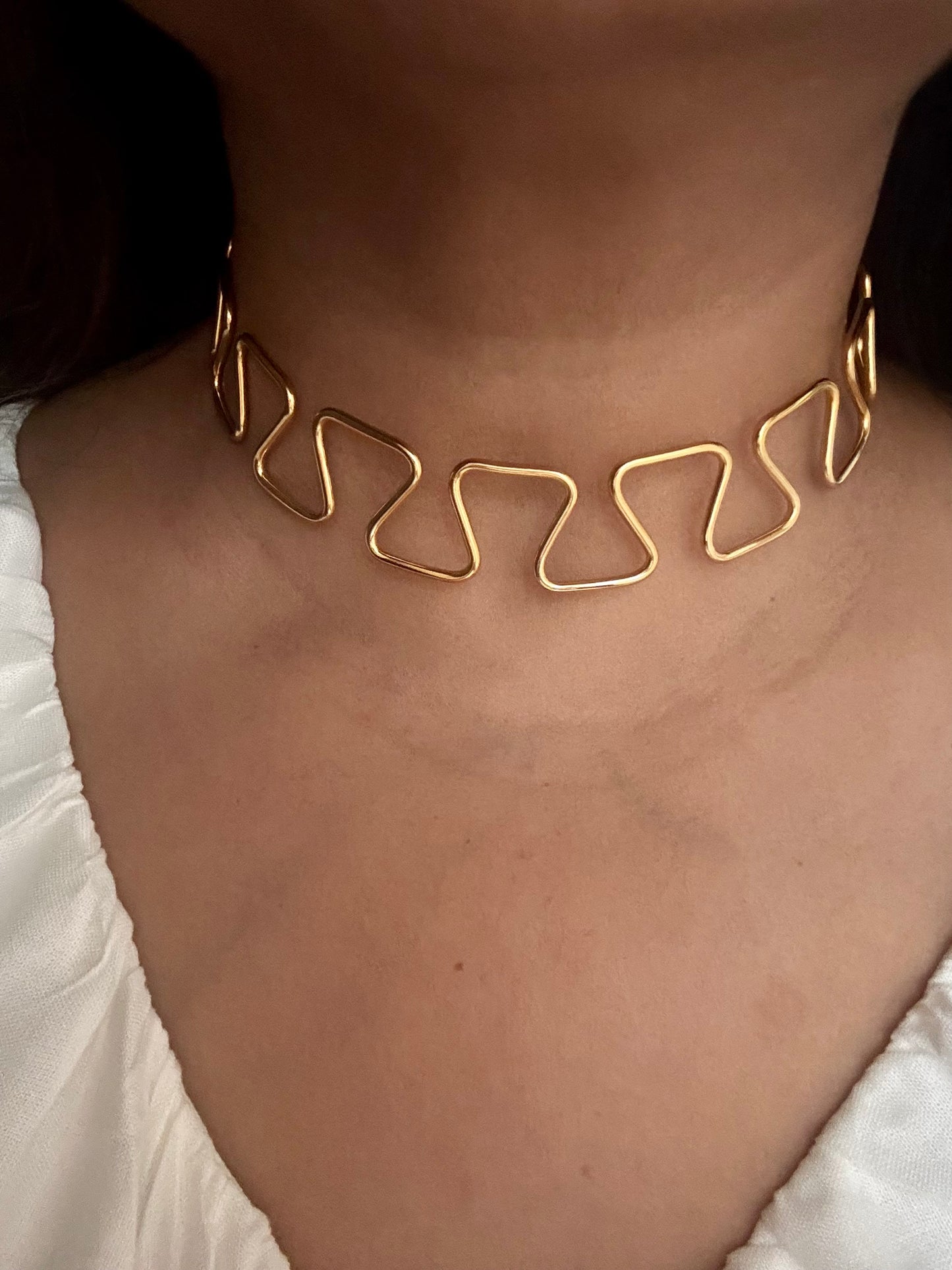 Zyra Hasli - The Bold & Modern Twist