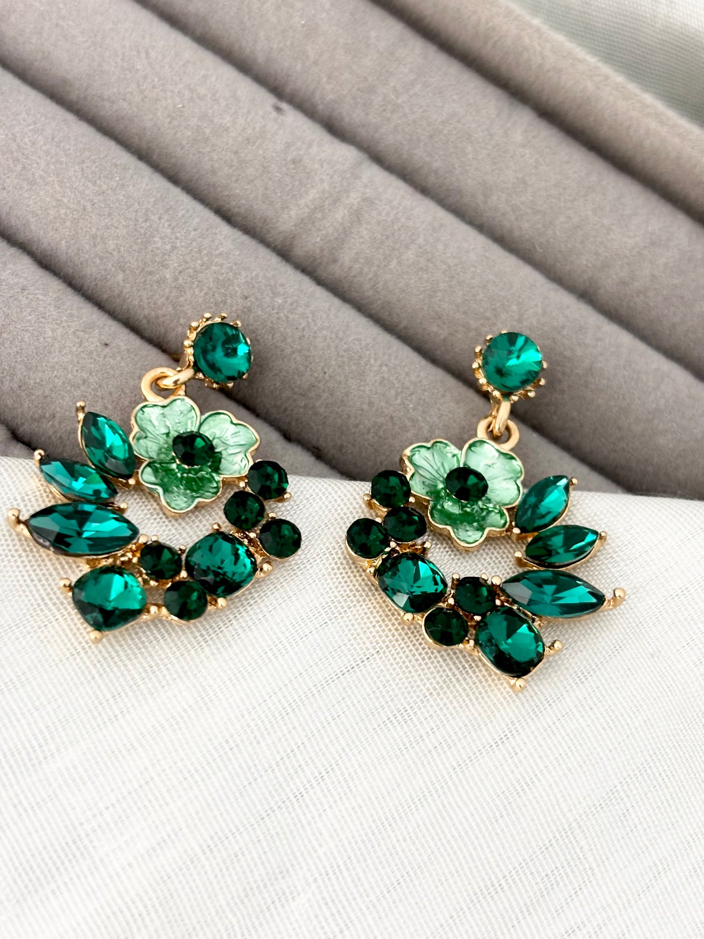 Emerald Flutterloop Crystal Drops - Gold Plated