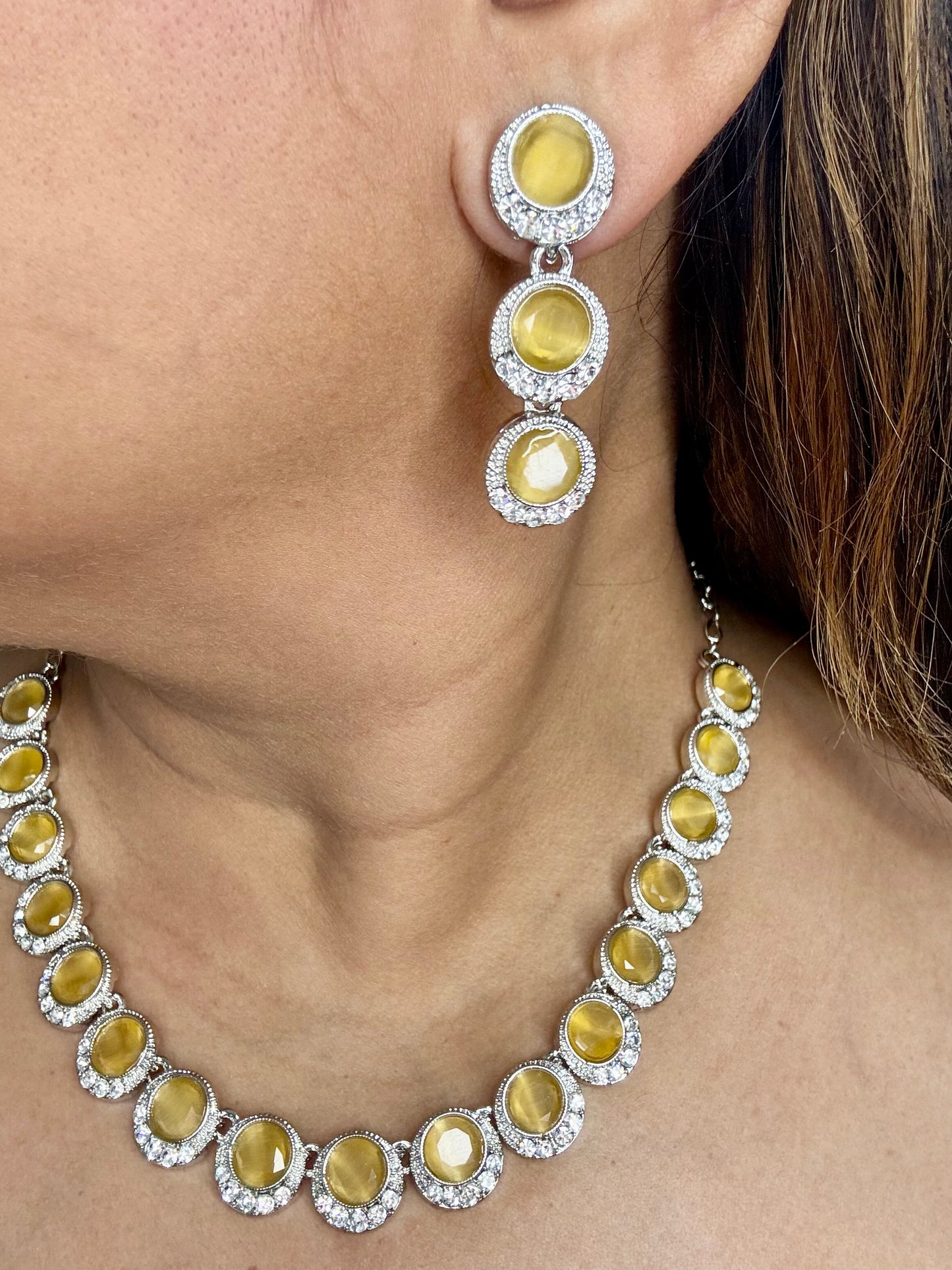 Nora Necklace Set (Yellow)