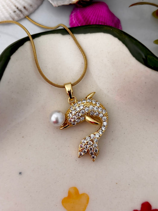 Pearl Zirconia Dolphin | Anti Tarnish Pinteresty Gold Plated
