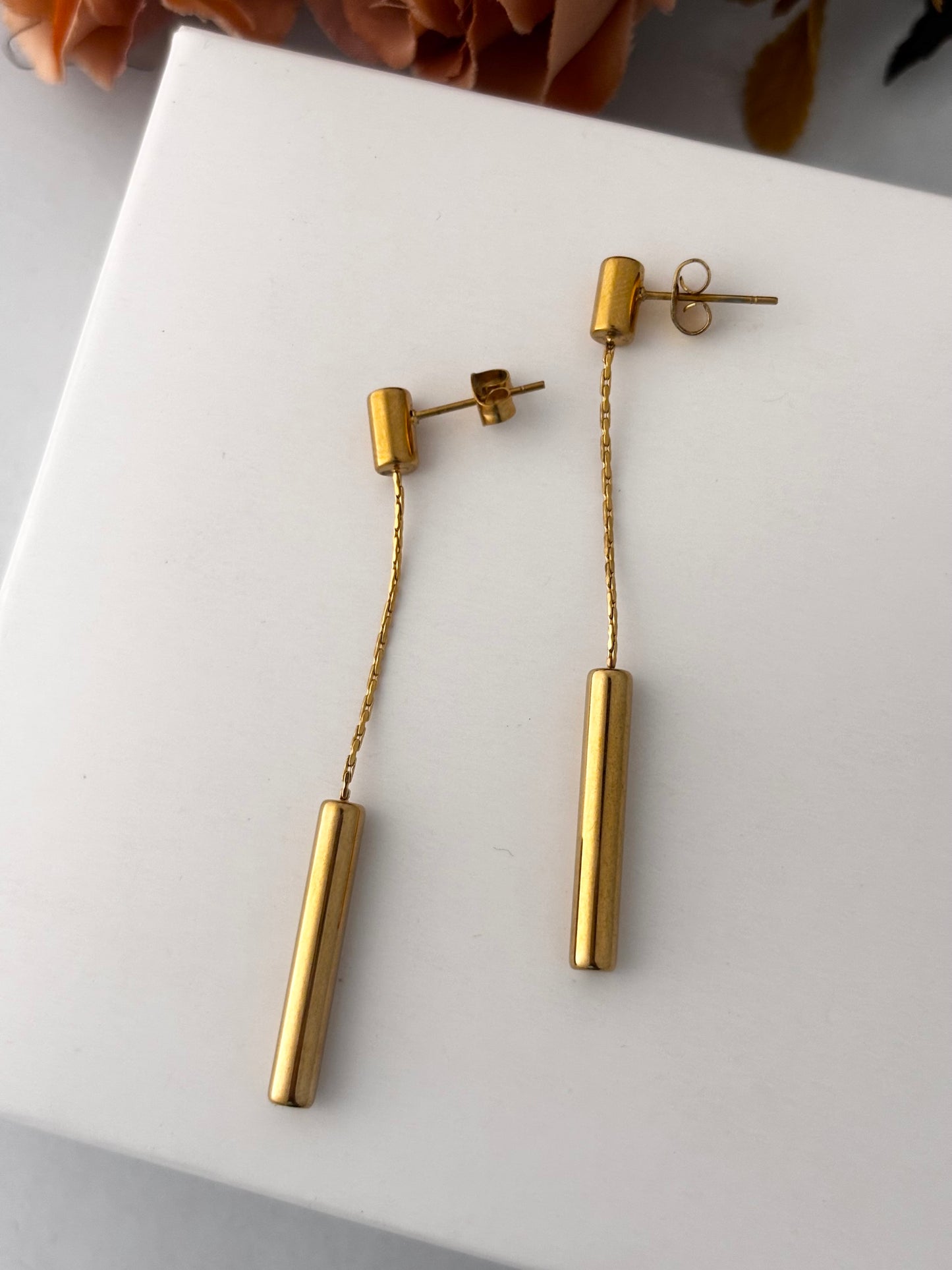Chainelle Minimalist Gold Earrings