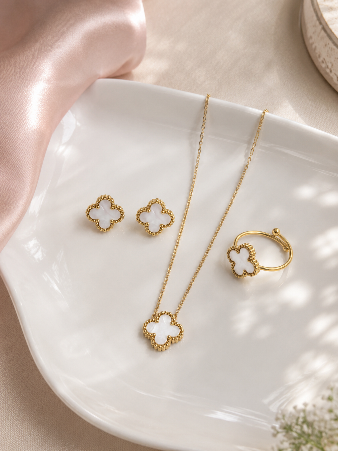 White Clover Combo Set
