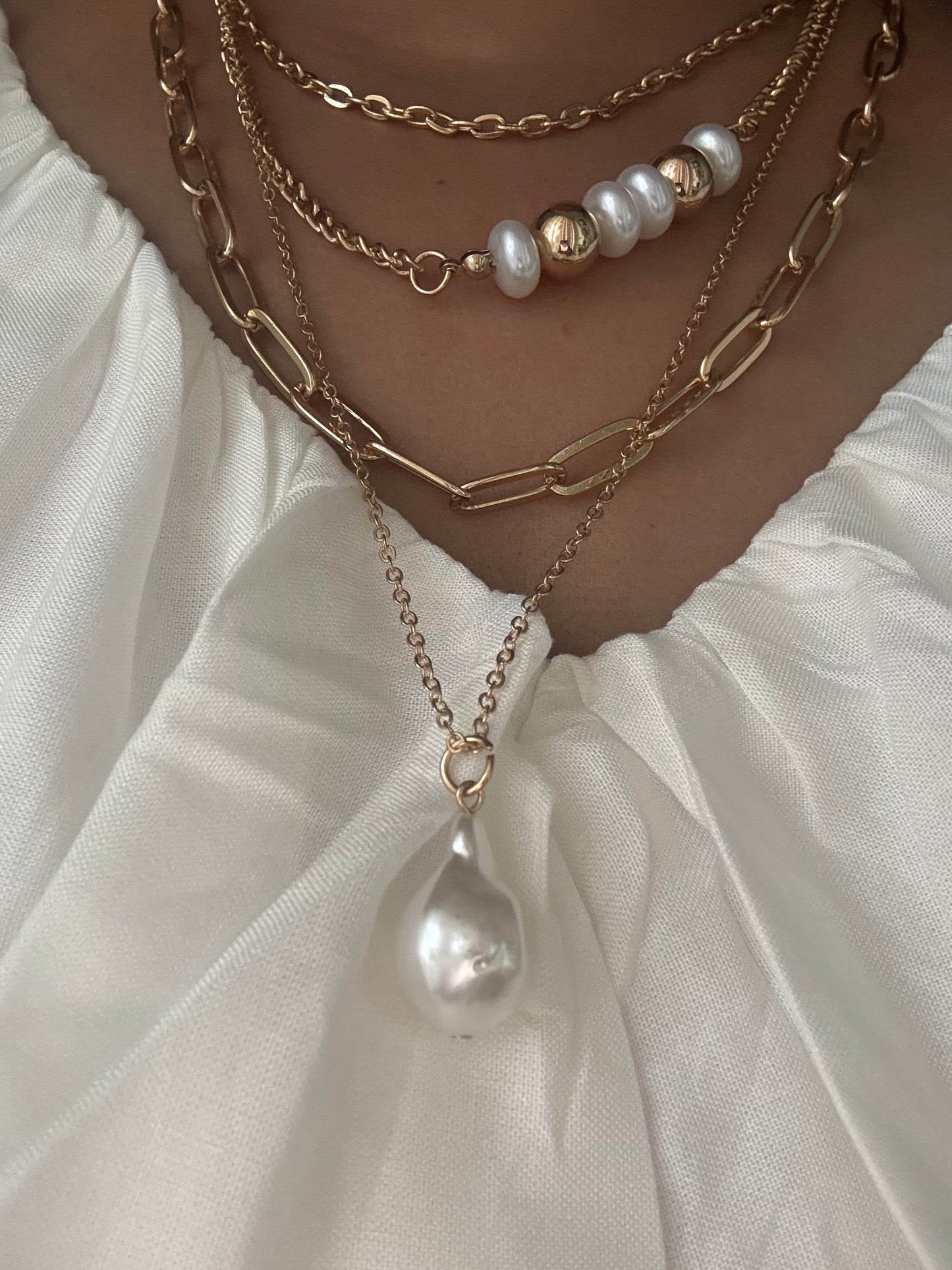 Luna Luxe 4 Layered Necklace with Mother of Pearl