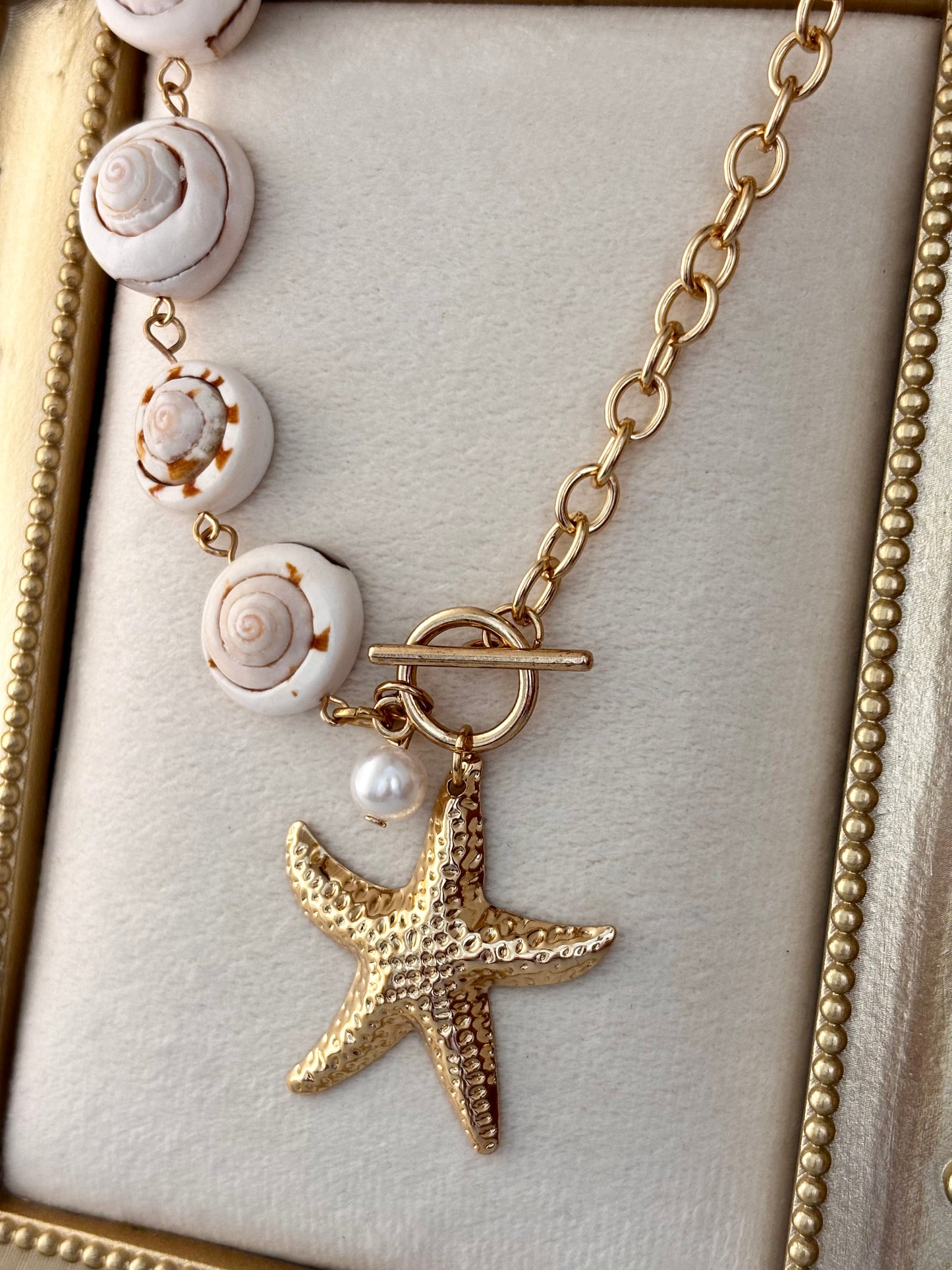 Bohemian Shell Pearl Necklace