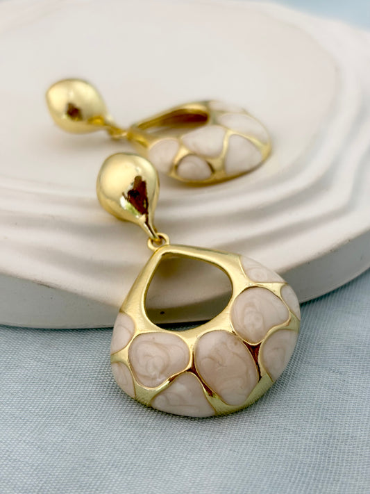 Milly Droplets (White & Gold)