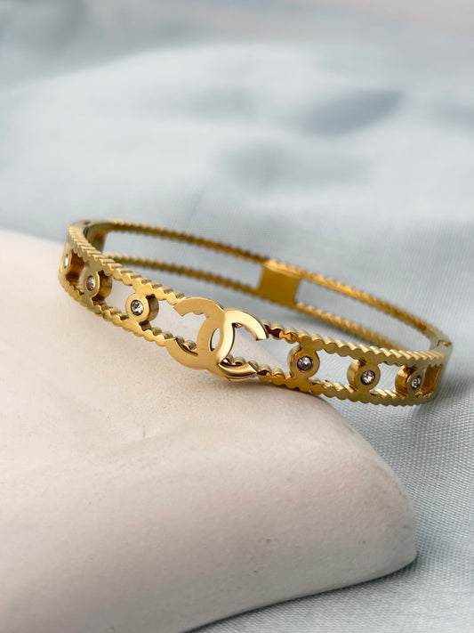 Charm Loop Zircon Bracelet