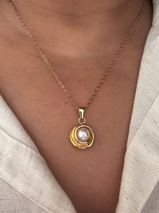 Pearl Orbit Necklace