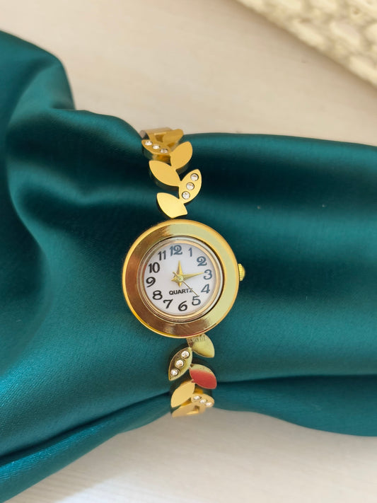 Luxe Leaf Gold Bracelet Watch