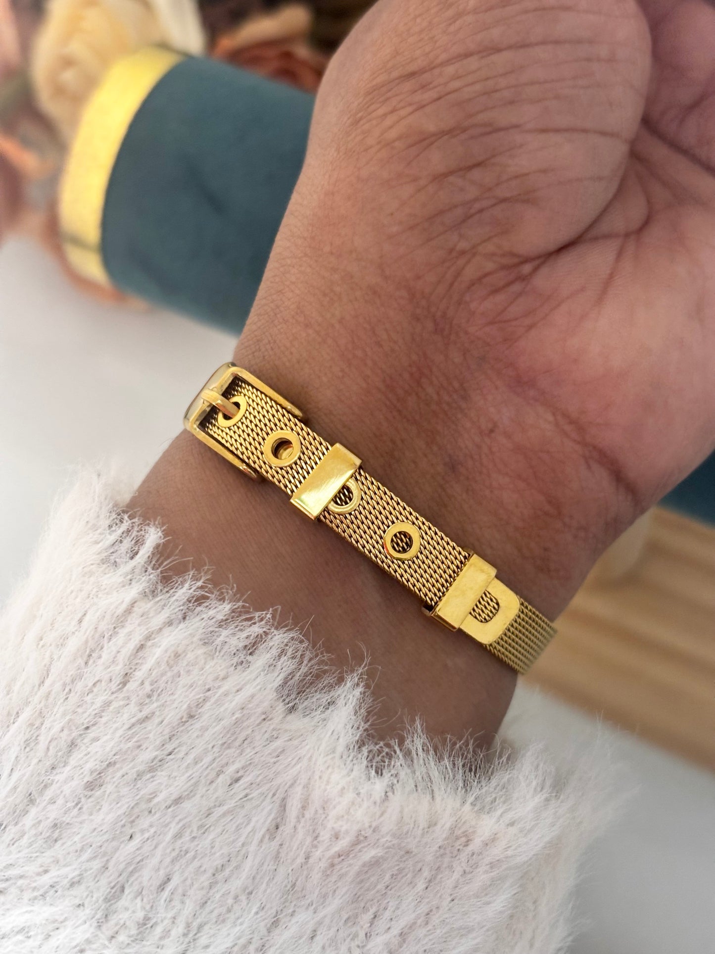 Hamsa Evil Eye Golden Mesh Bracelet Watch | Anti Tarnish Gold Plated