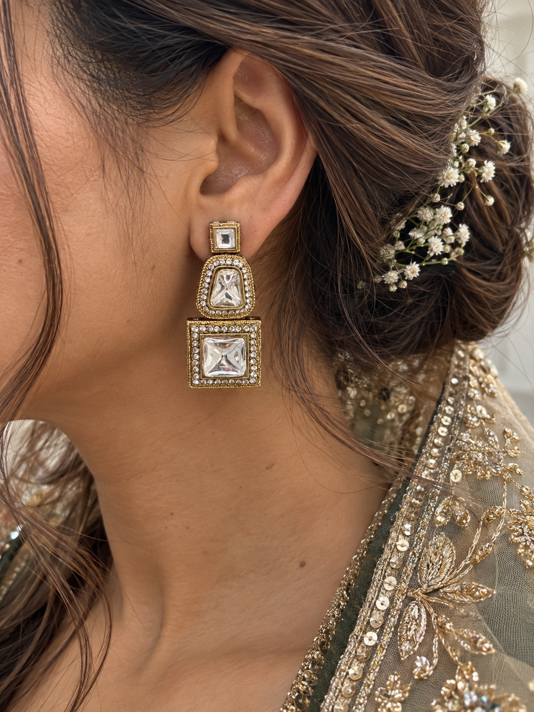 Kashvi Kundan Ethnic Earrings (White)