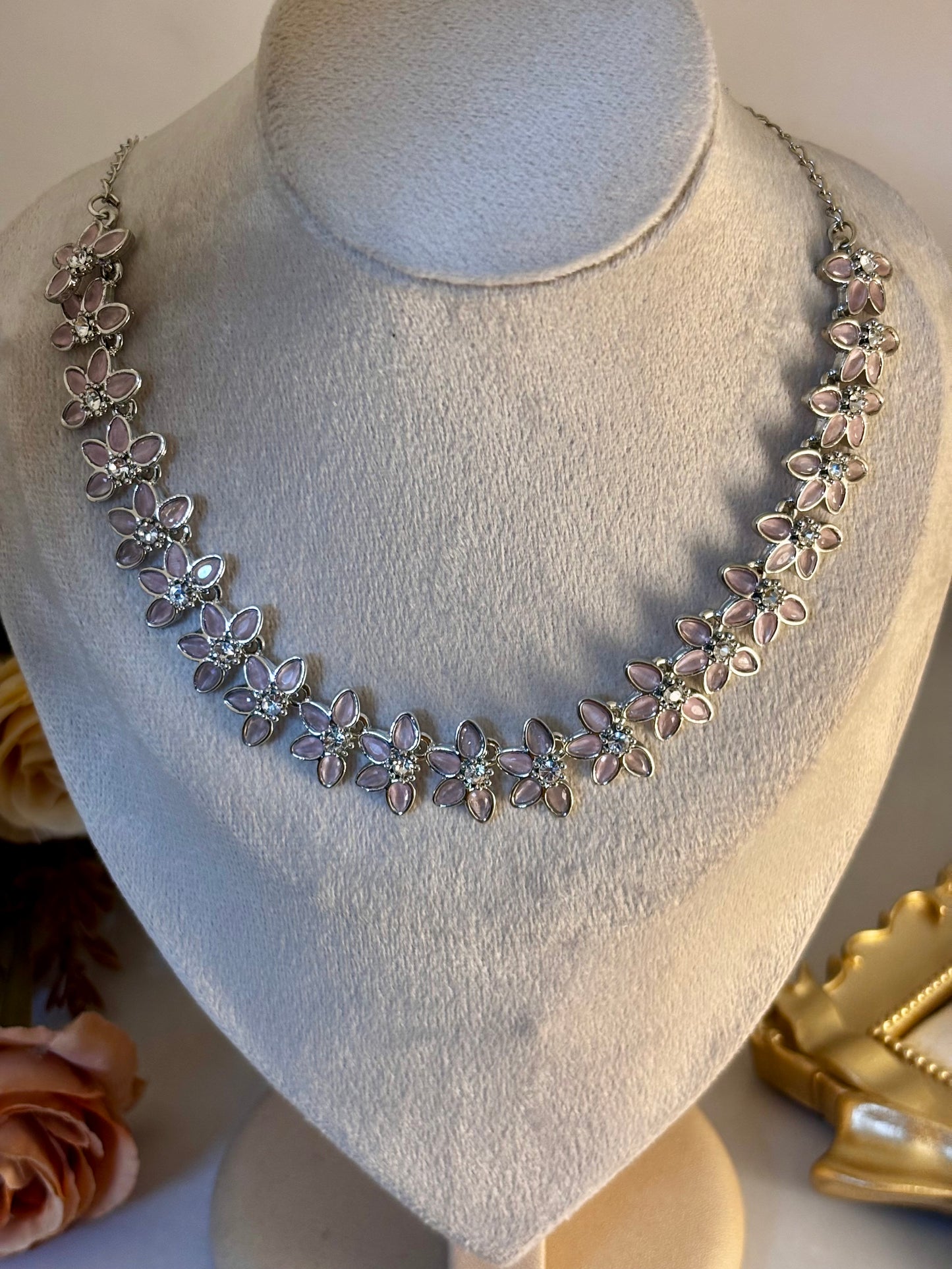 Pink Lily Necklace Set