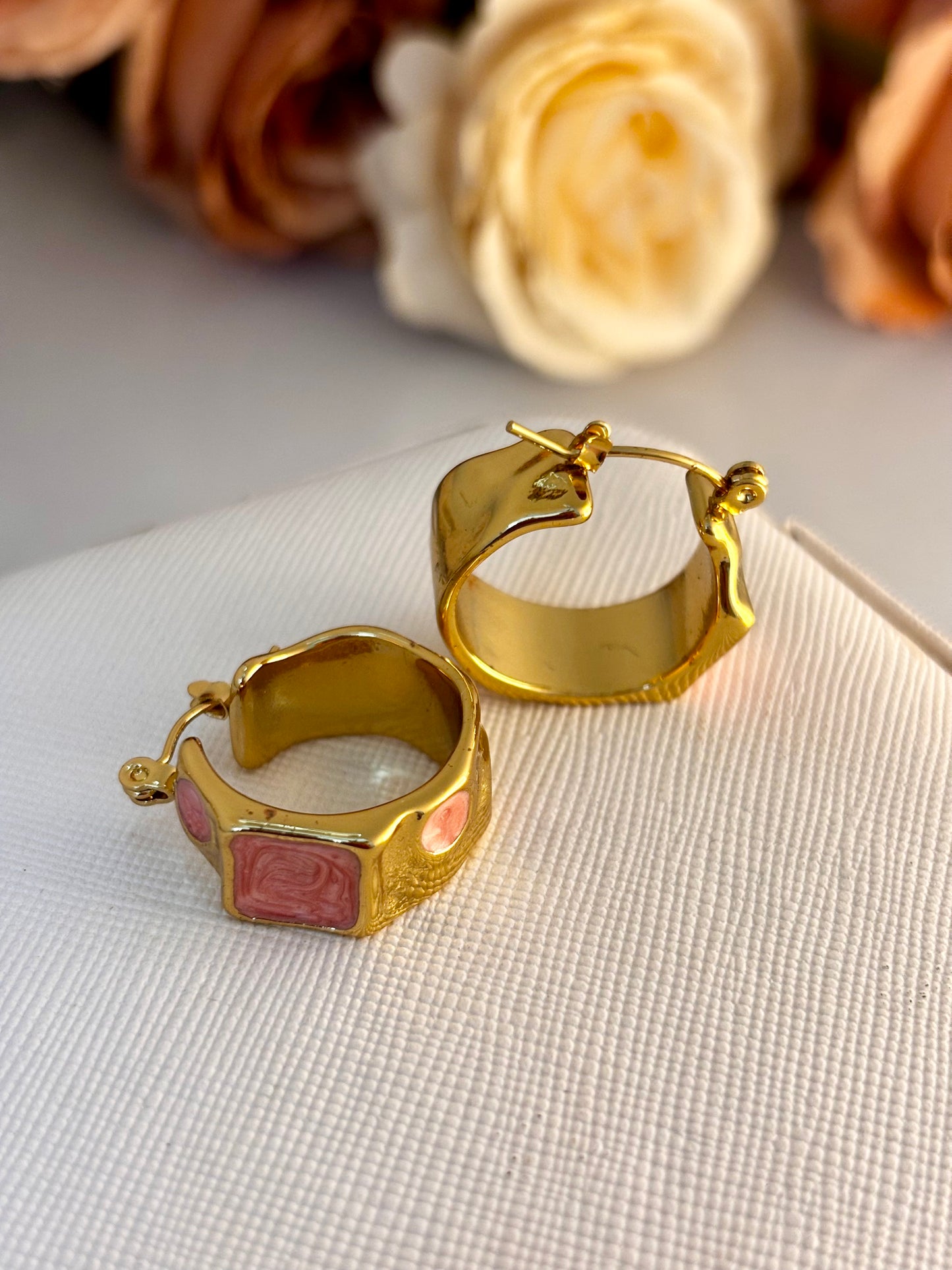 Peachy Pop Marbled Hoops | 18kt Gold Plated Stainless Steel