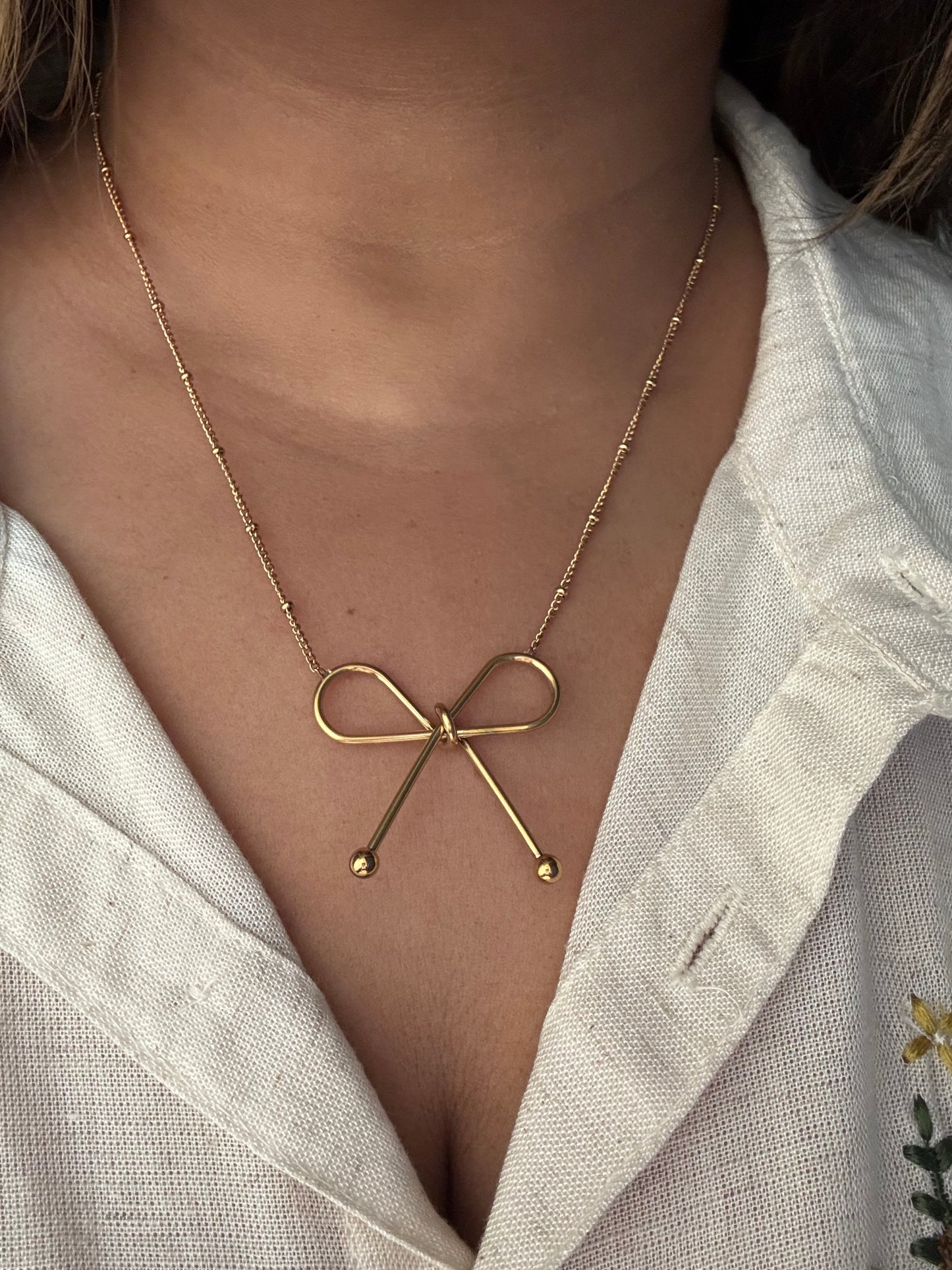 Golden Bow Necklace