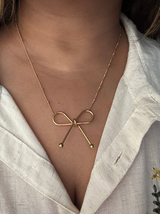 Golden Bow Necklace