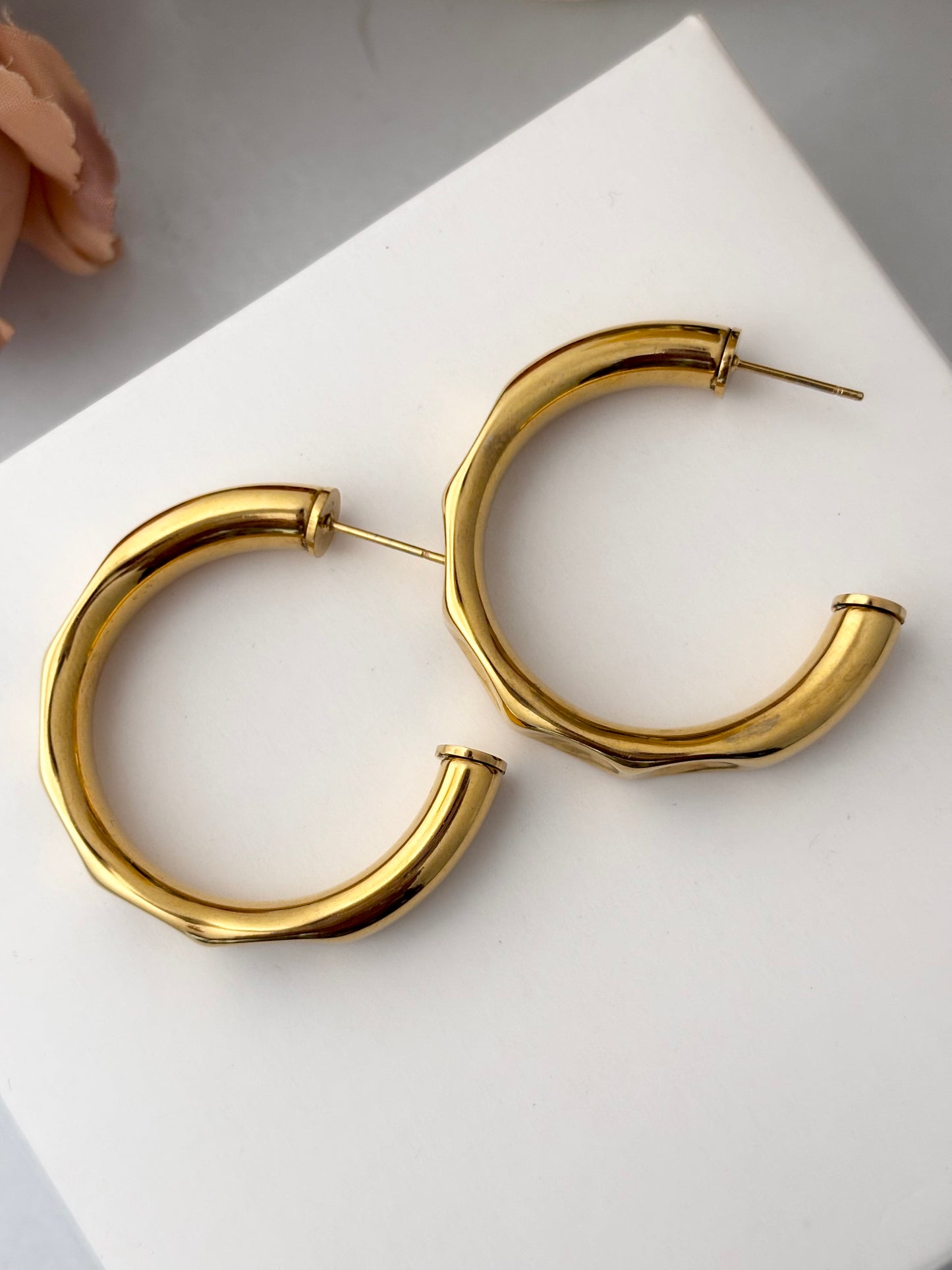 Dimpled Hoops | 18k Gold Plated | Stainless Steel