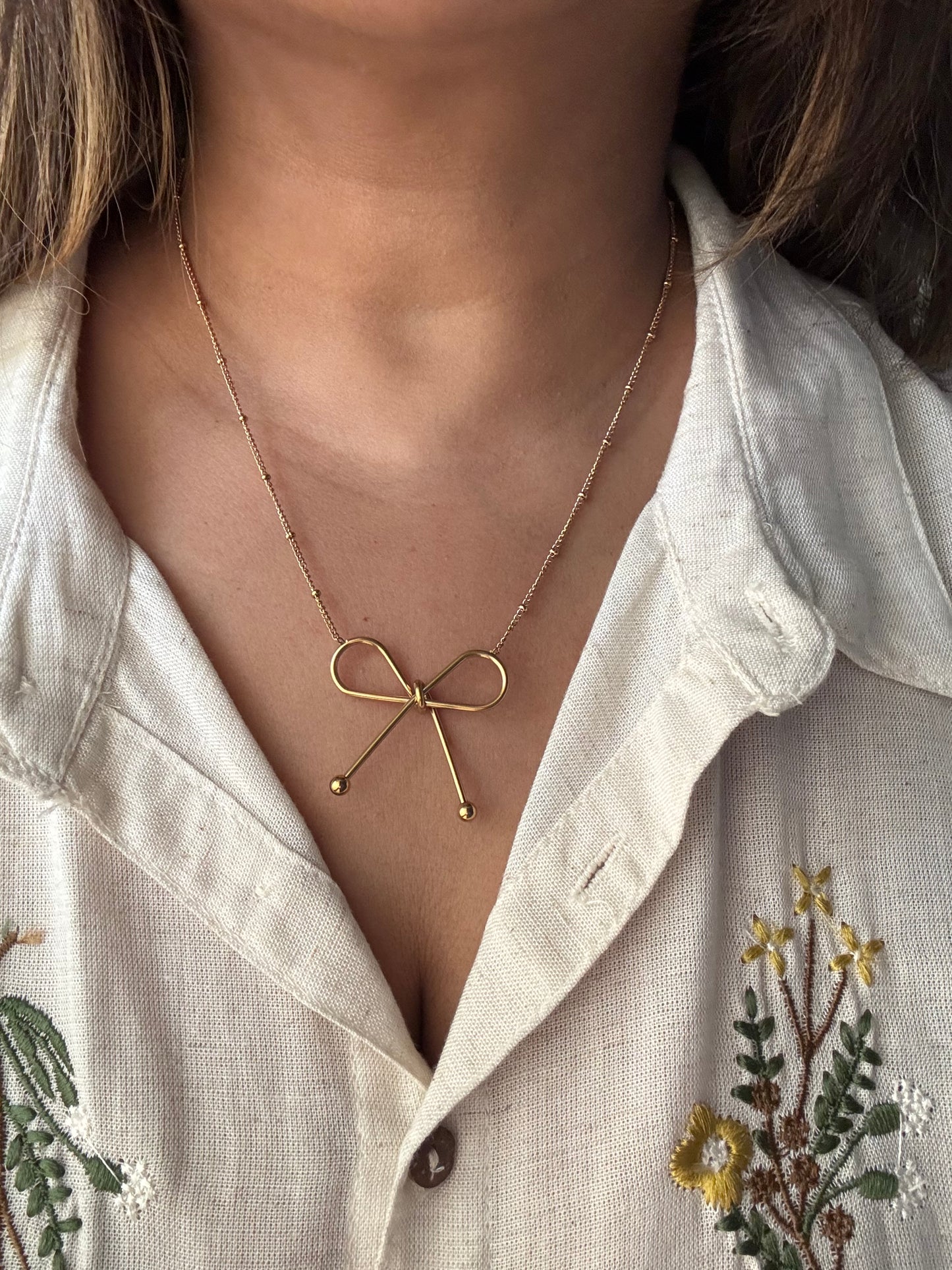 Golden Bow Necklace