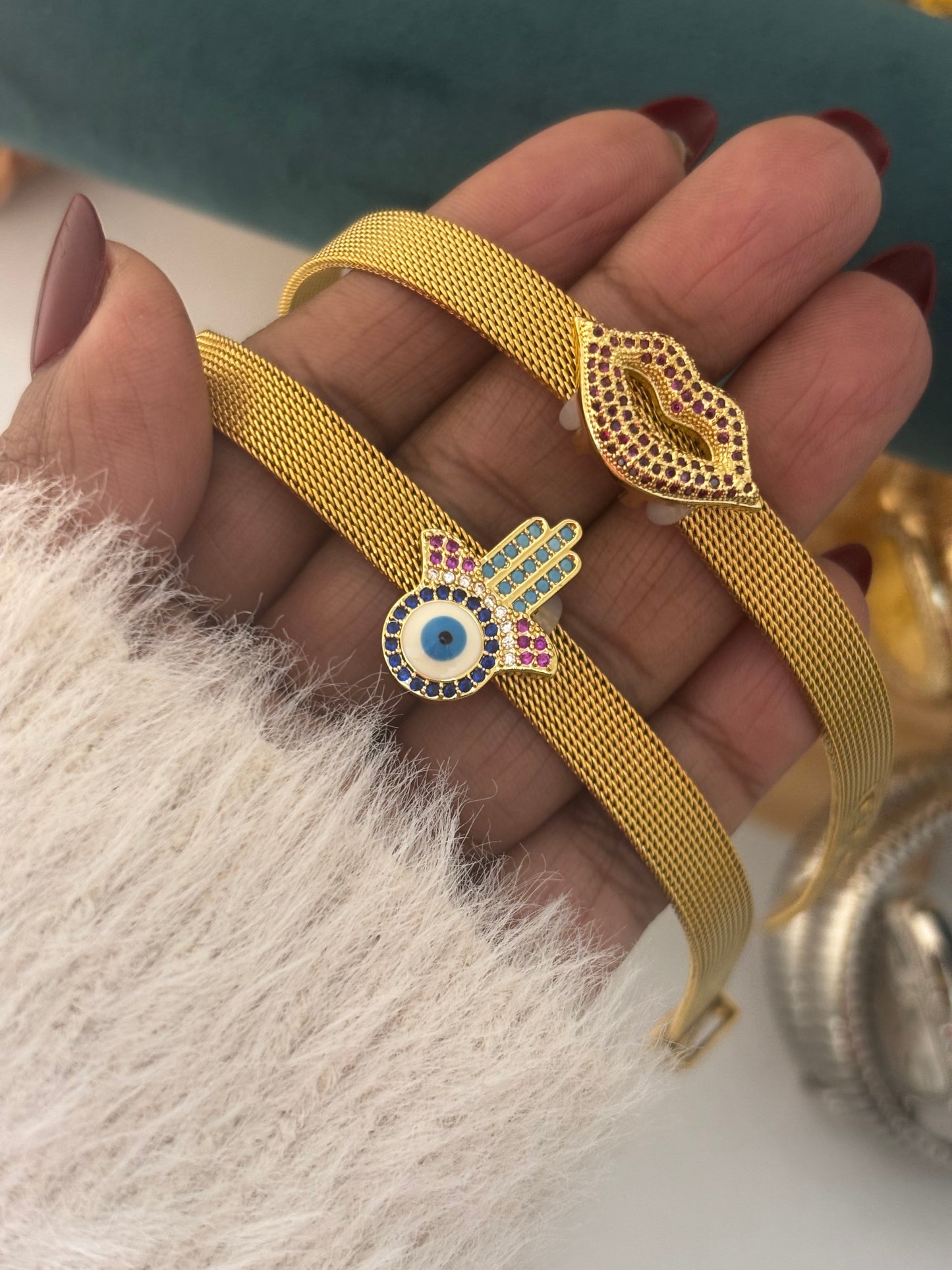 Hamsa Evil Eye Golden Mesh Bracelet Watch | Anti Tarnish Gold Plated