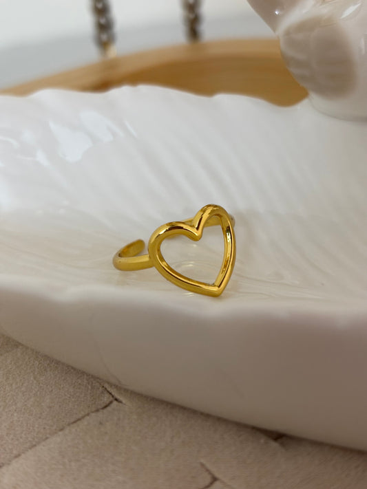 Cute Simple Heart | Anti Tarnish Gold Plated Rings