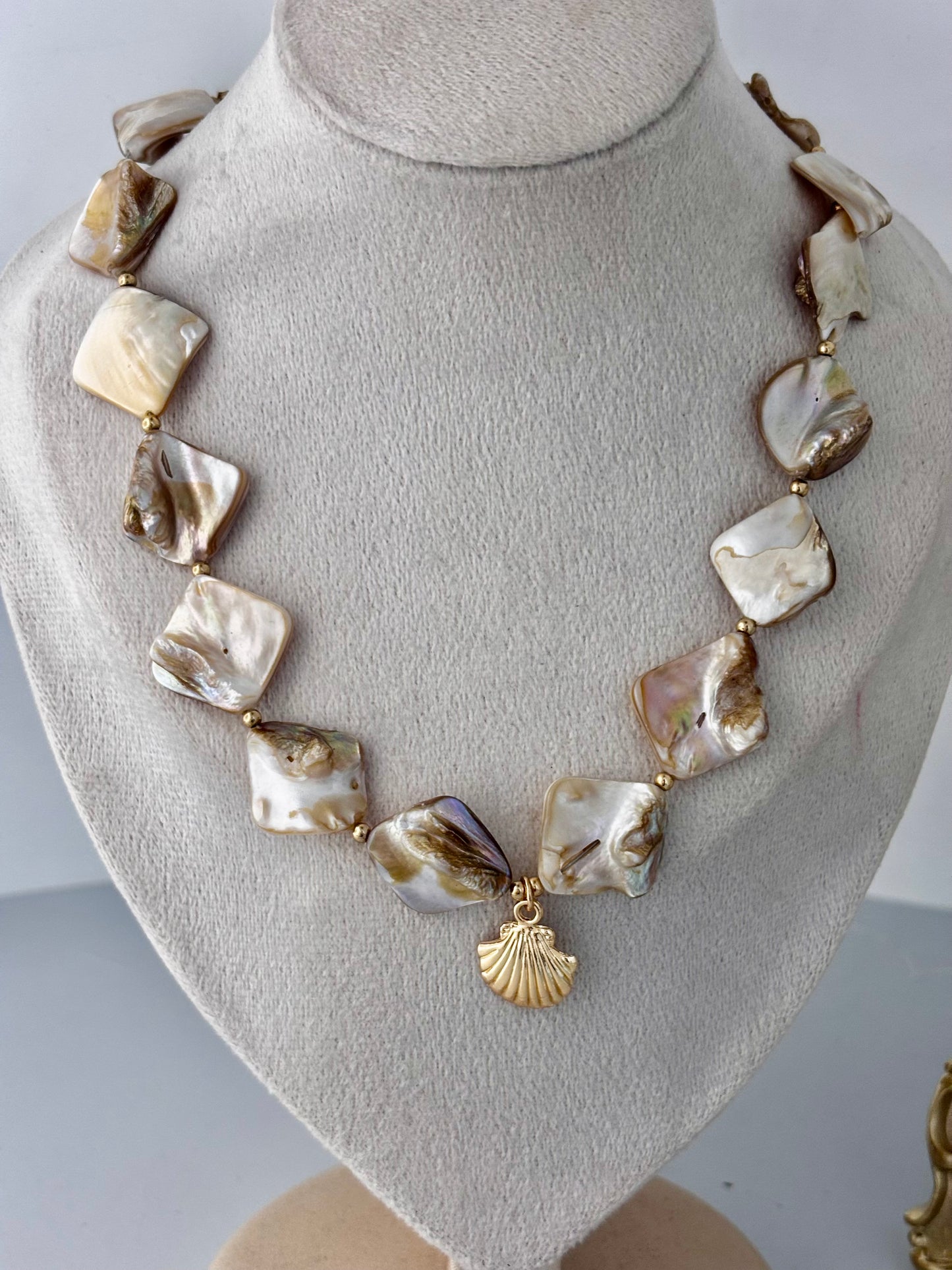 Coastal Kiss Fresh Water Pearl Necklace