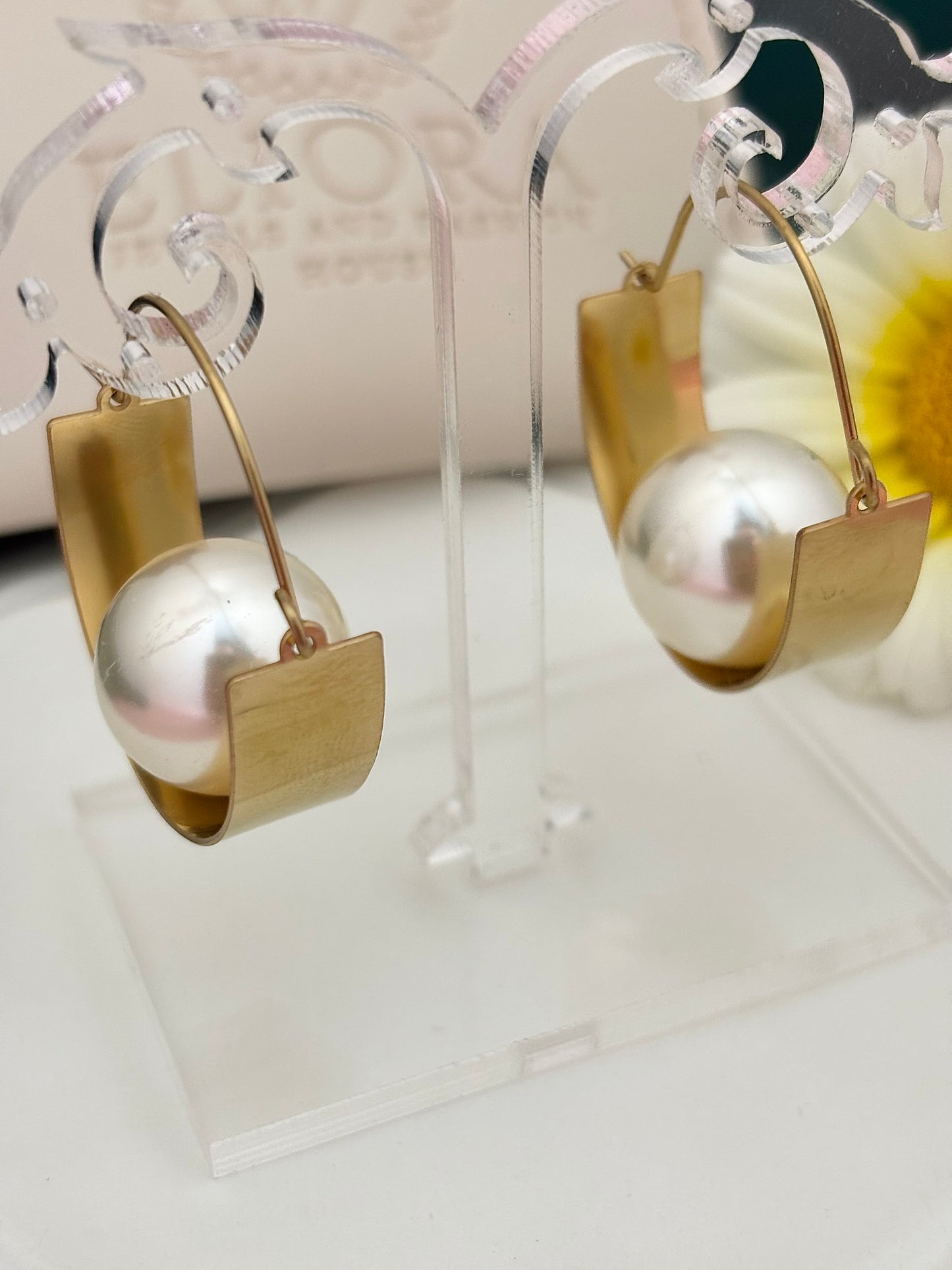 Diana Pearl Hoops