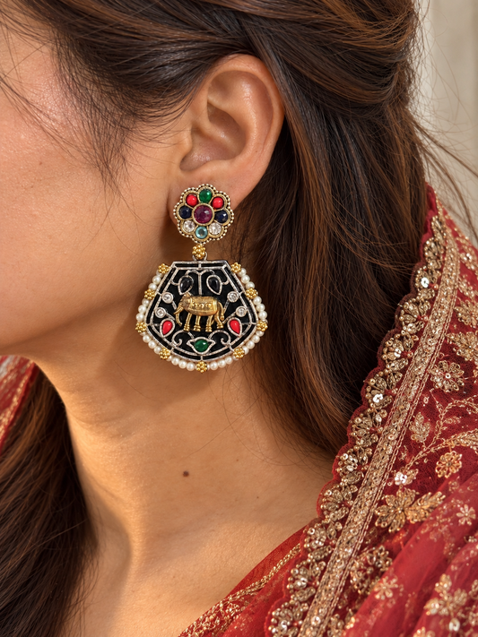 Gajrani - The Royal Grace (Black)