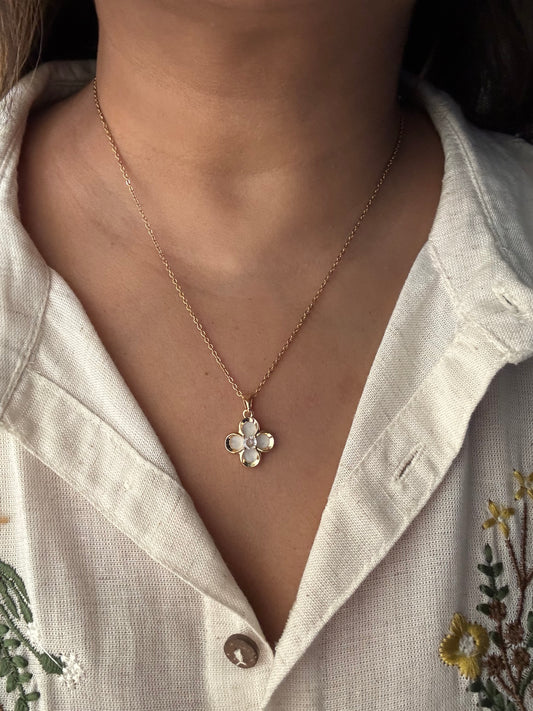 Reversible Flower-Clover Pendant Chain